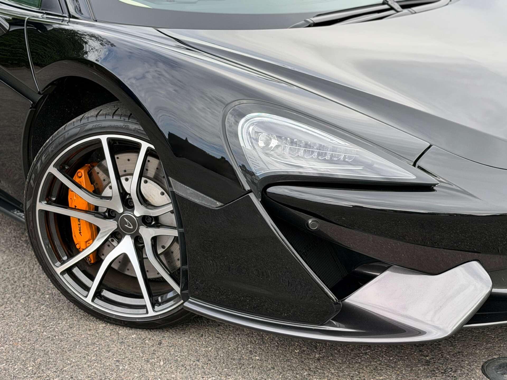 McLaren 570GT view 9