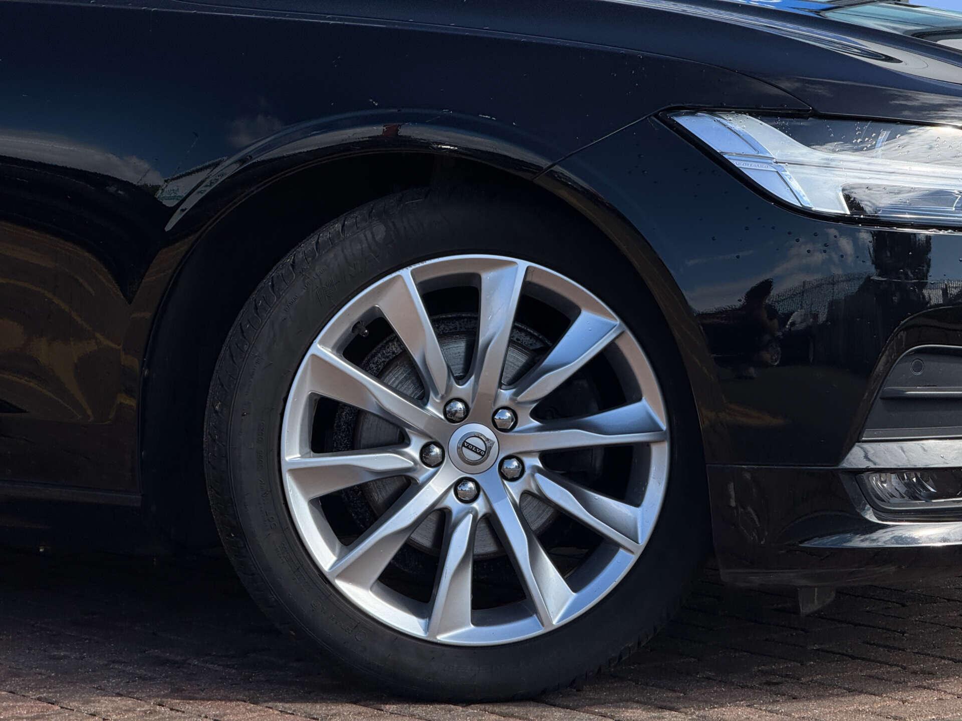 Volvo V90 view 10