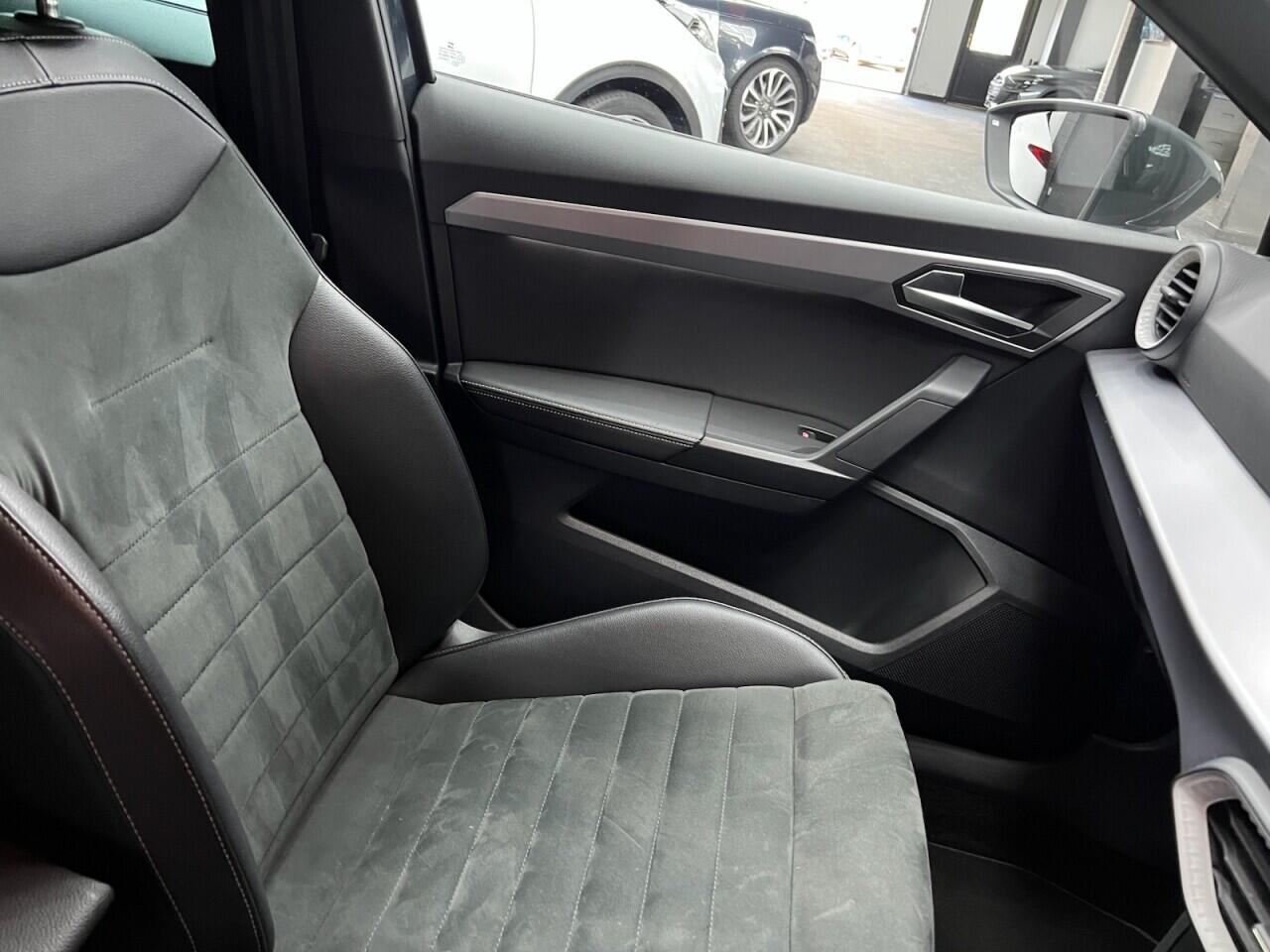 SEAT Ibiza view 36