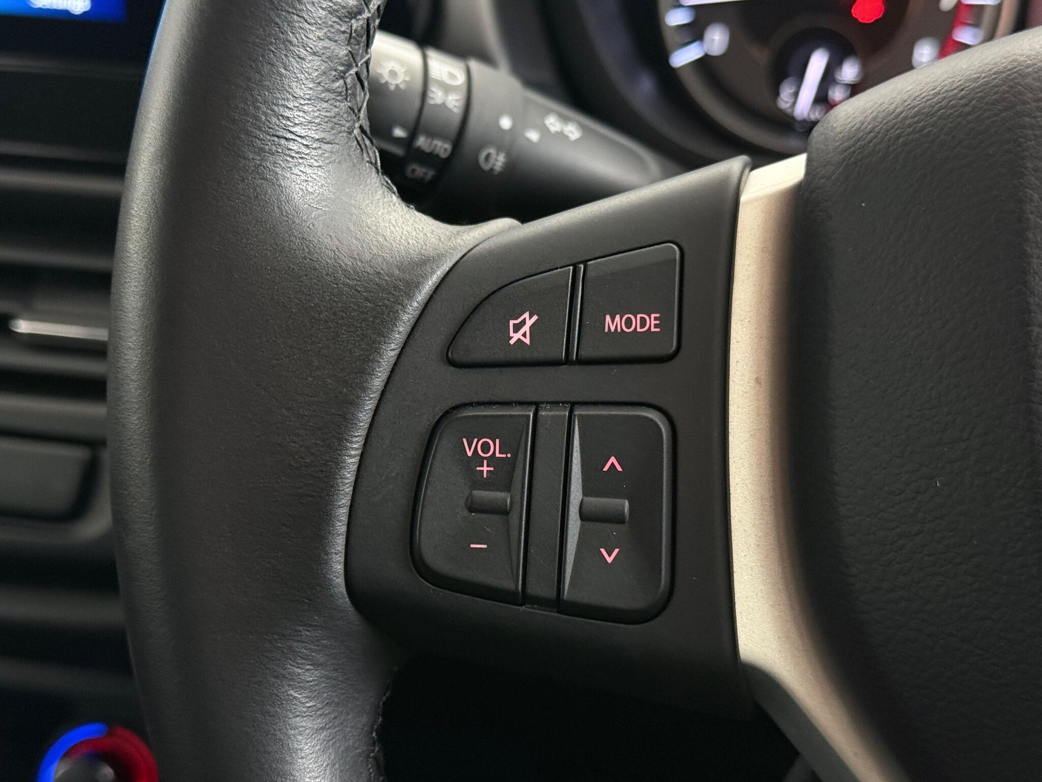Suzuki S-Cross view 18