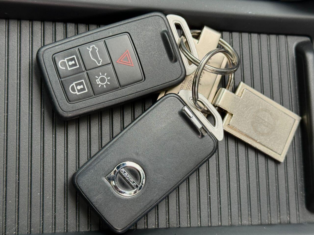 Volvo V40 view 24