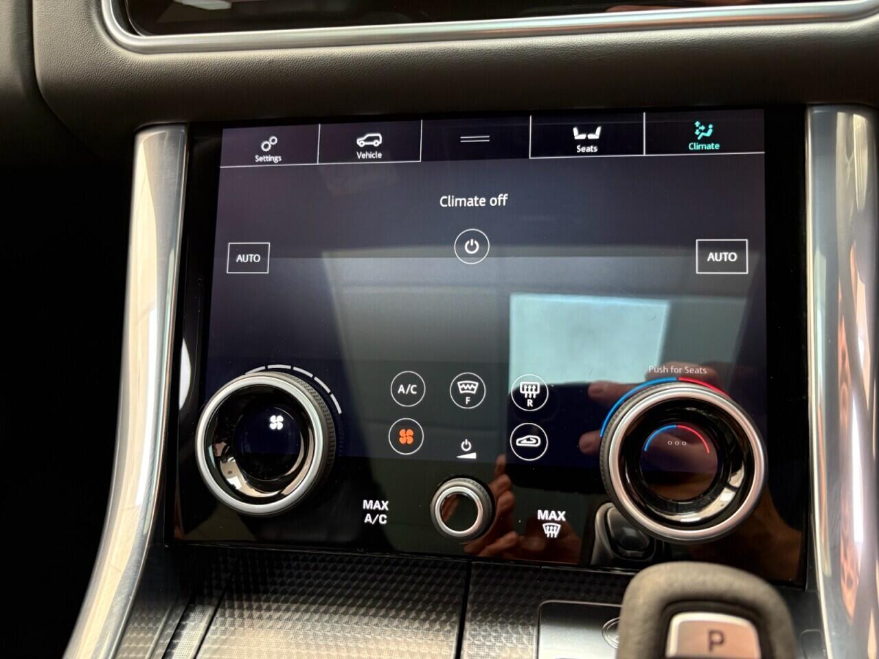 Land Rover Range Rover Sport view 32
