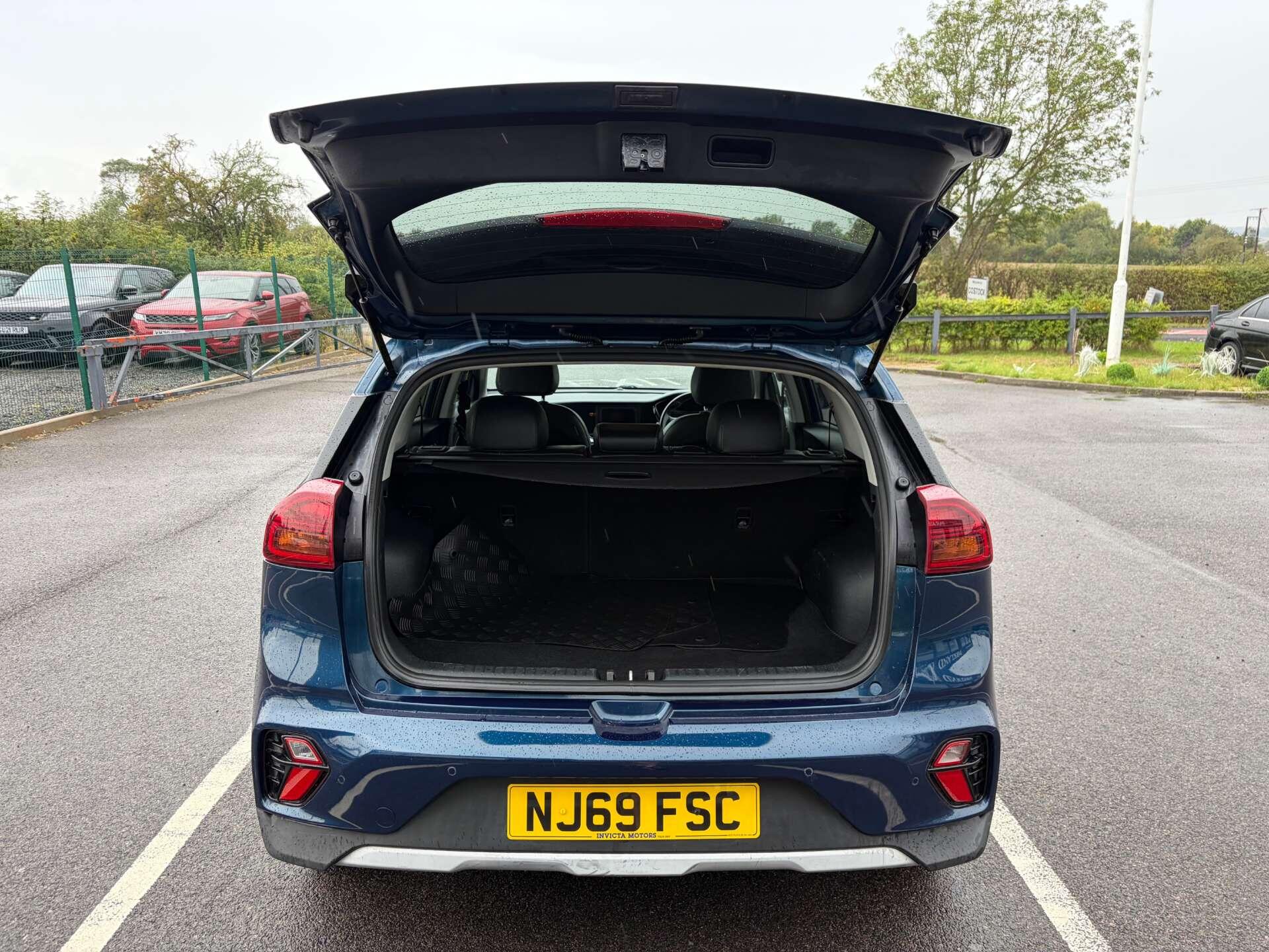 Kia Niro view 24