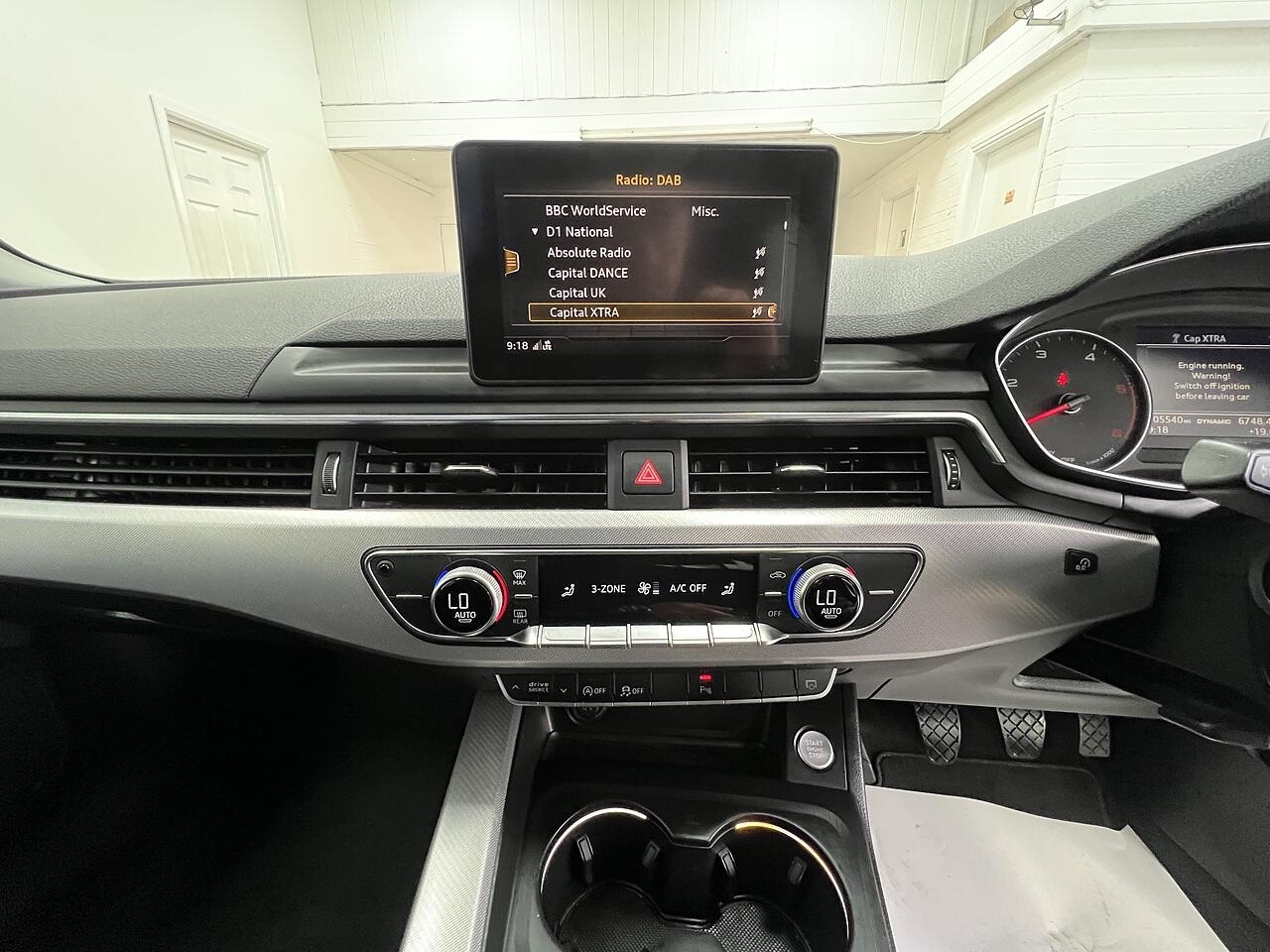 Audi A4 view 12