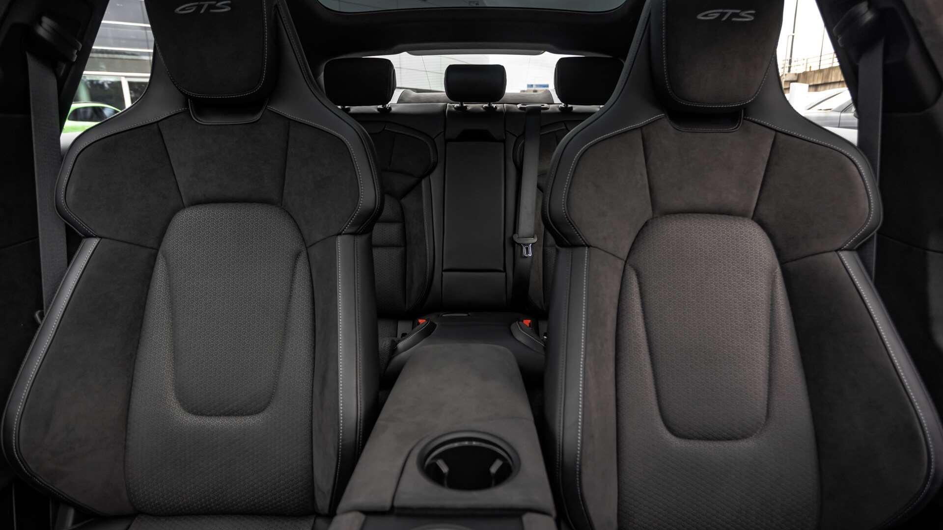 Porsche Taycan view 15
