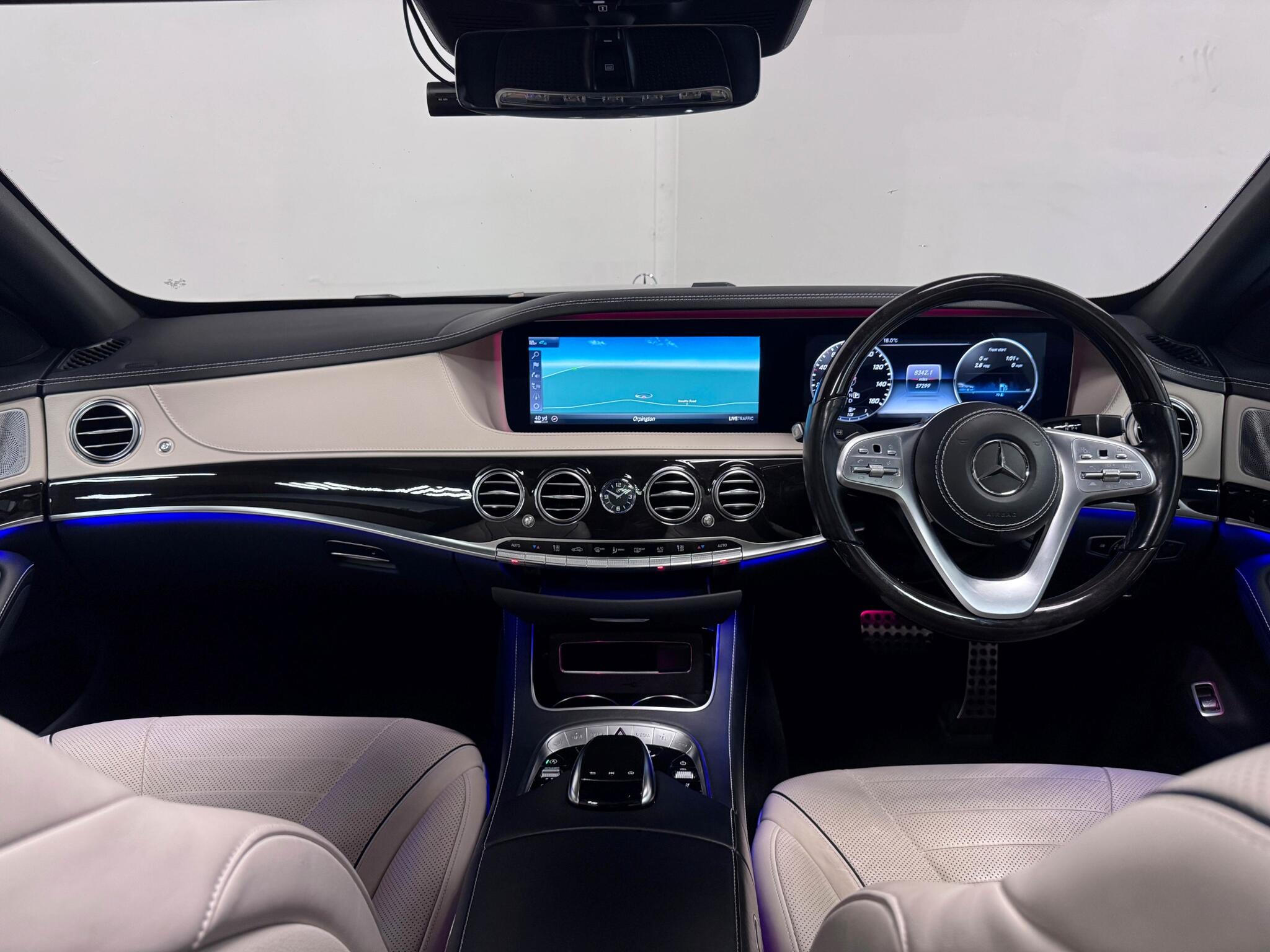 Mercedes-Benz S Class view 31