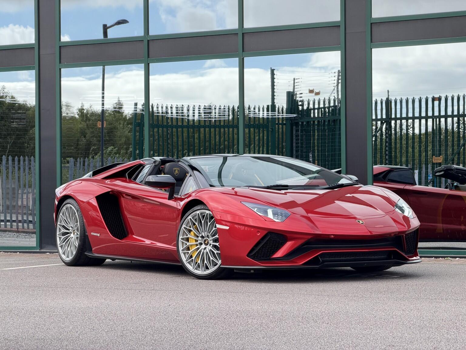 Lamborghini Aventador view 73