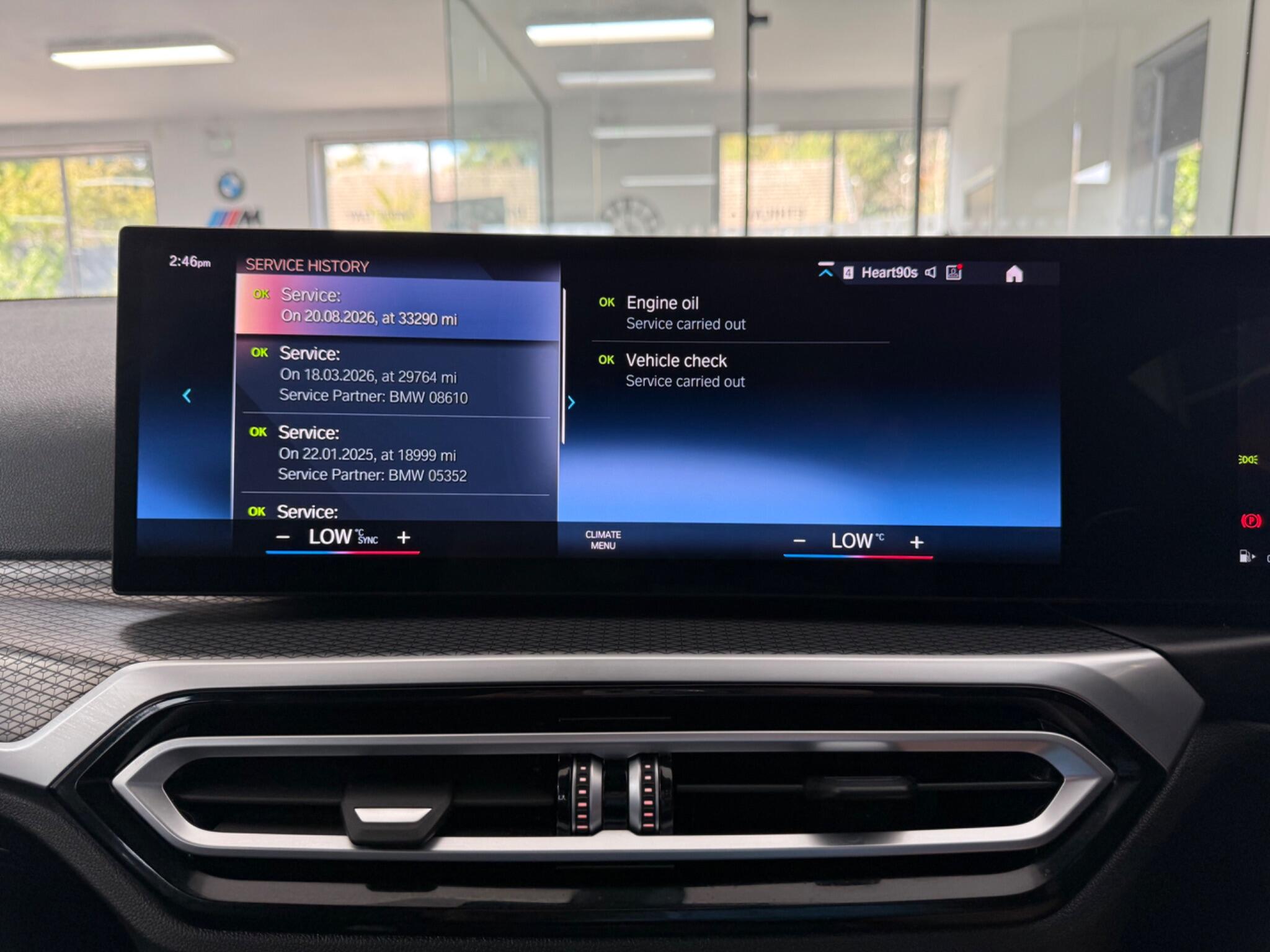 BMW 3 Series view 8