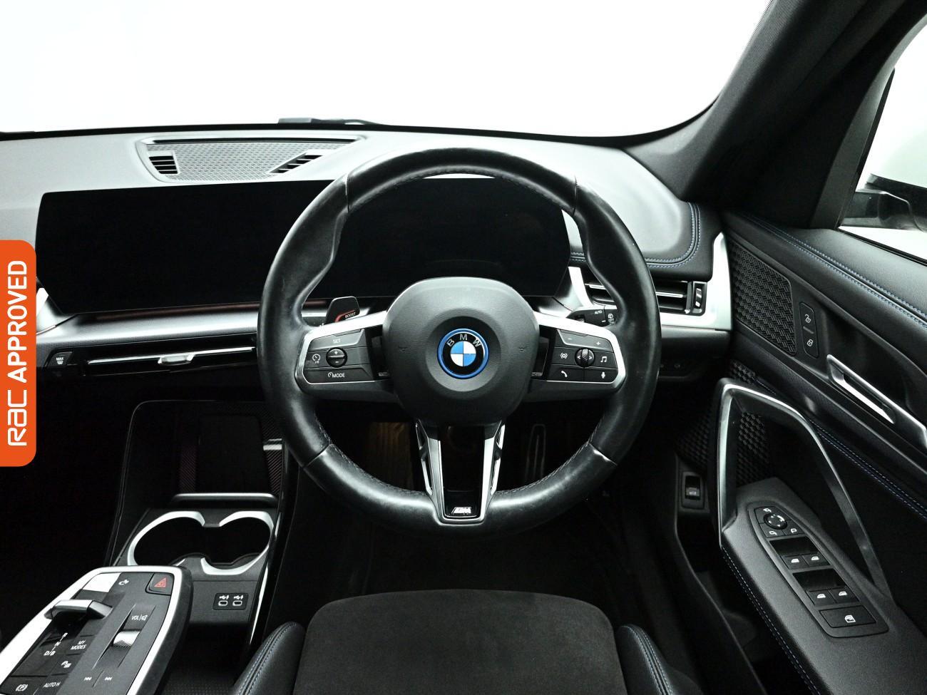 BMW Ix1 view 10