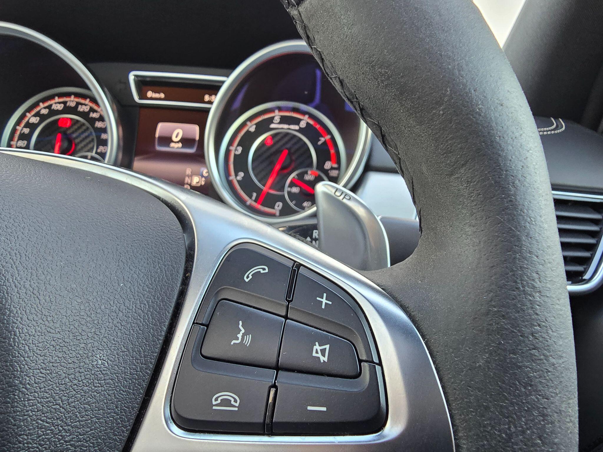 Mercedes-Benz Gle view 25