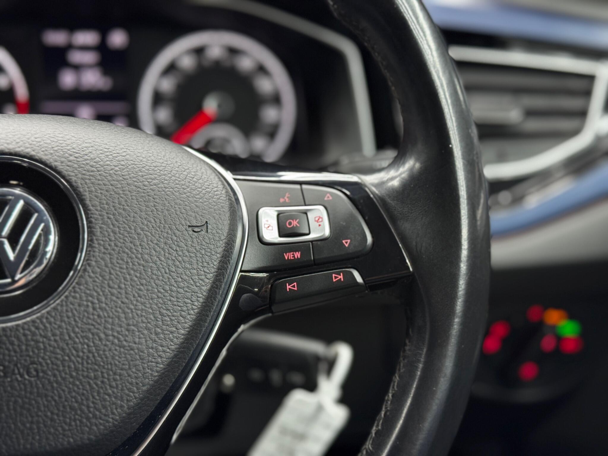 Volkswagen Polo view 20