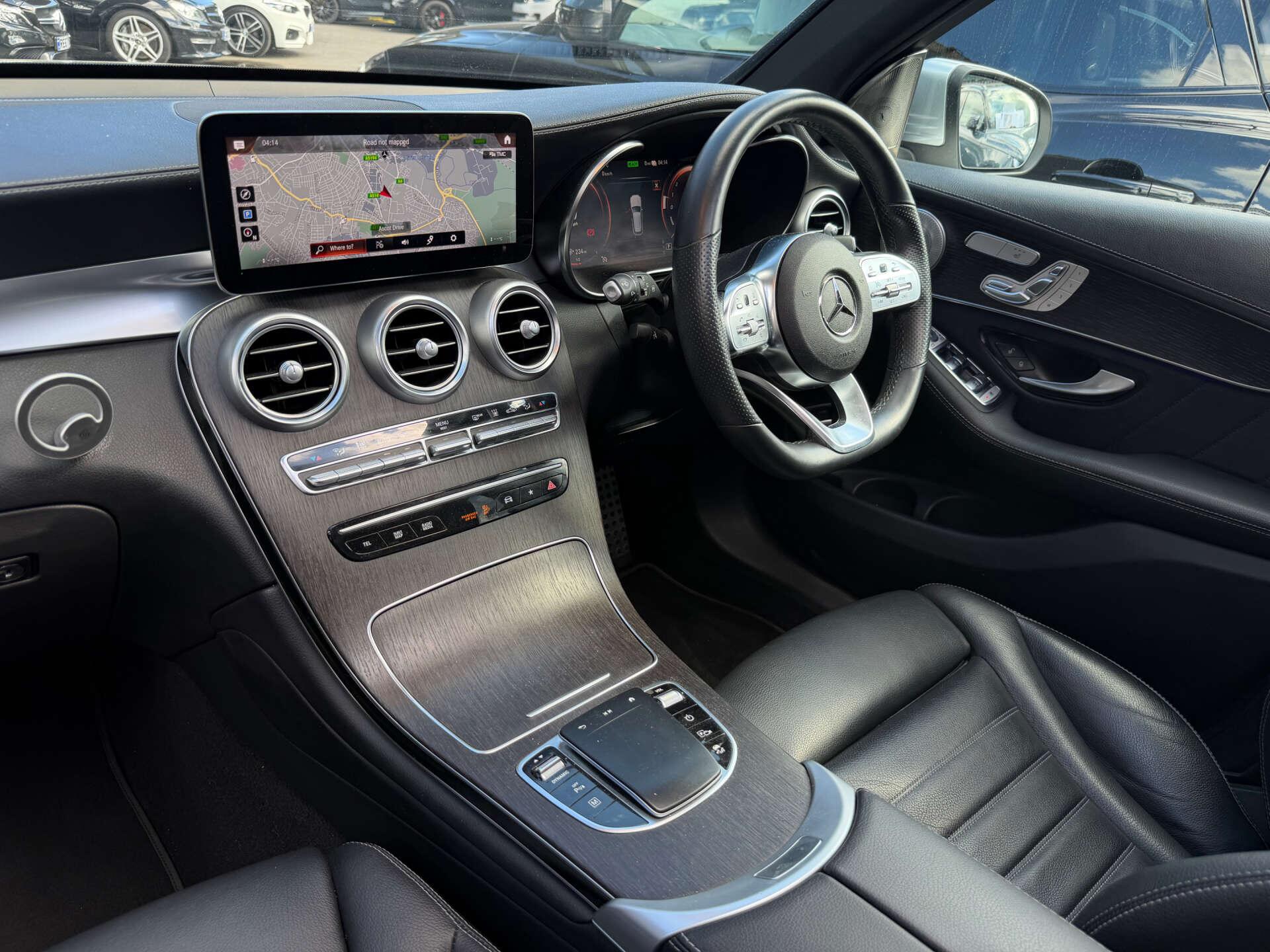 Mercedes-Benz GLC view 4