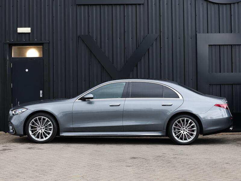 Mercedes-Benz S-Class view 5