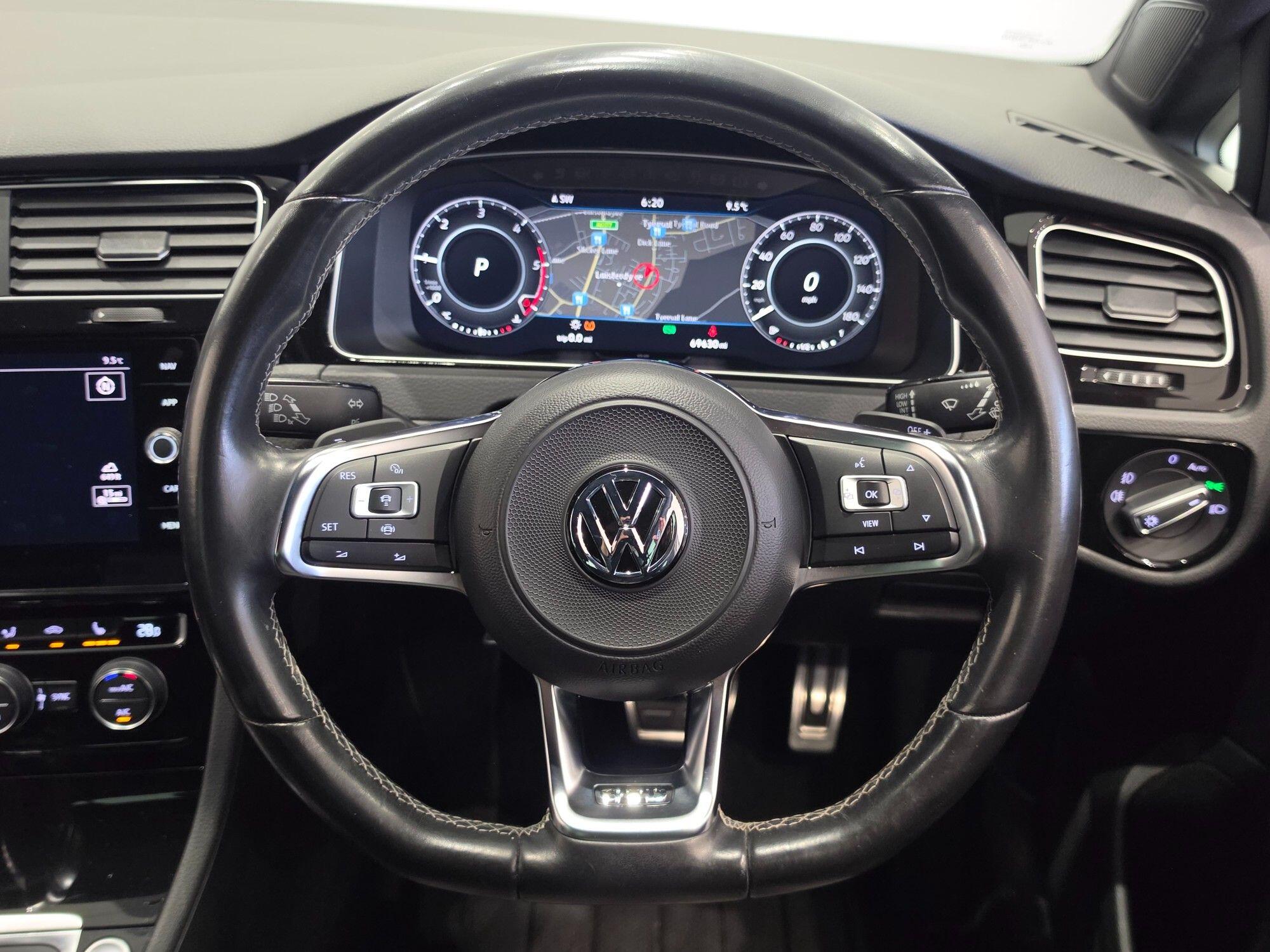Volkswagen Golf view 24