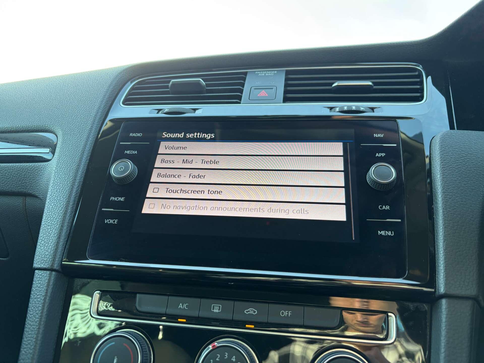 Volkswagen Golf view 56