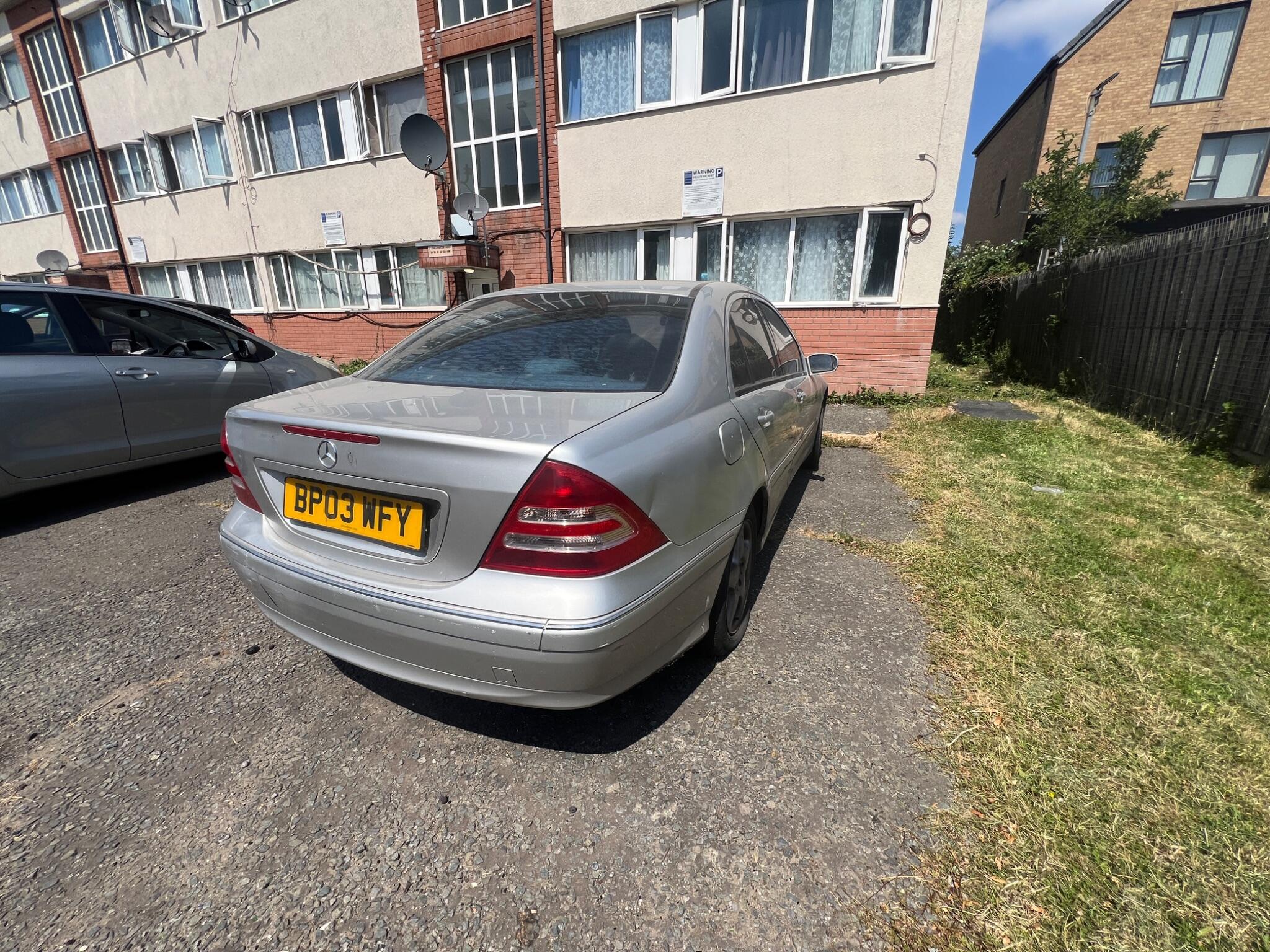 Mercedes-Benz C Class view 6