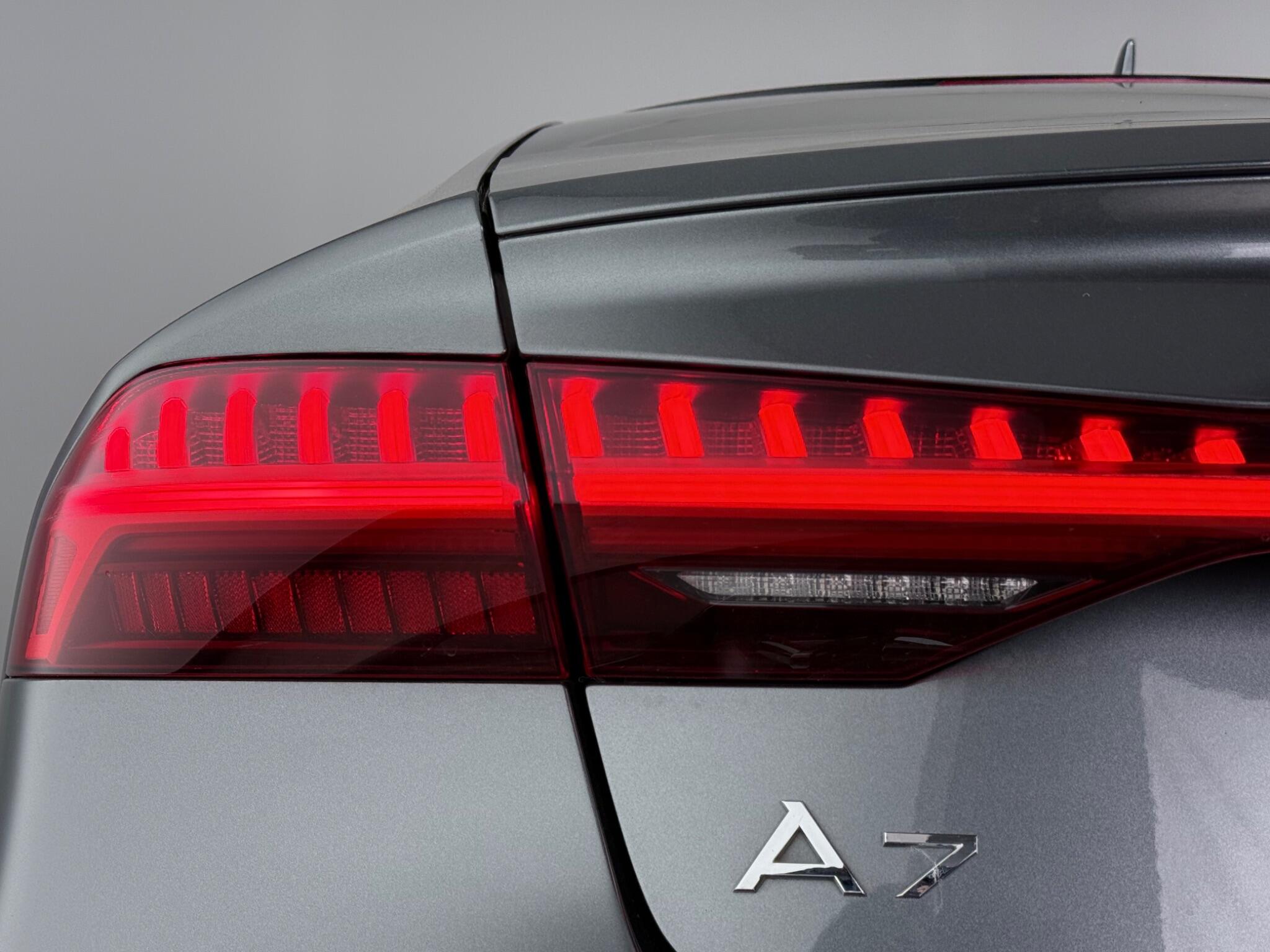 Audi A7 view 6