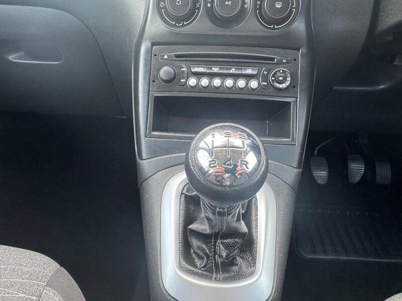 Citroen C3 Picasso view 25