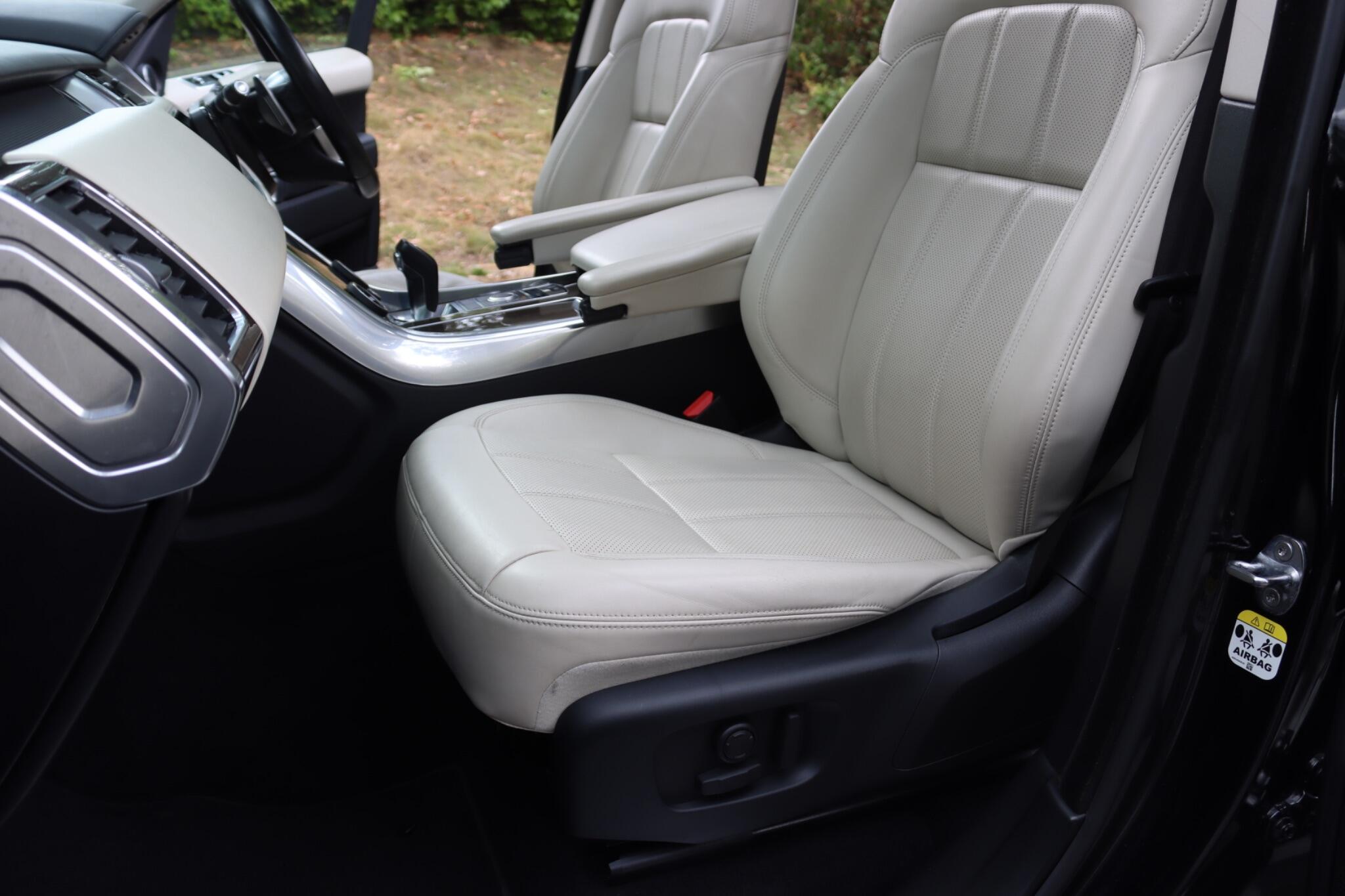 Land Rover Range Rover Sport view 13