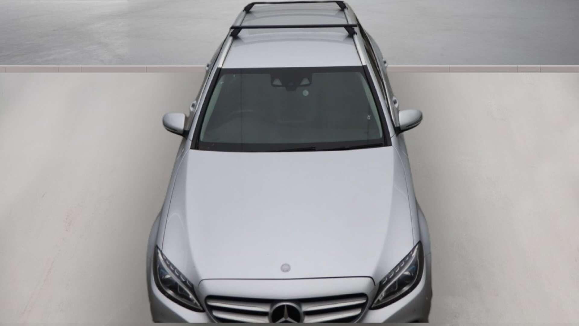 Mercedes-Benz C Class view 7