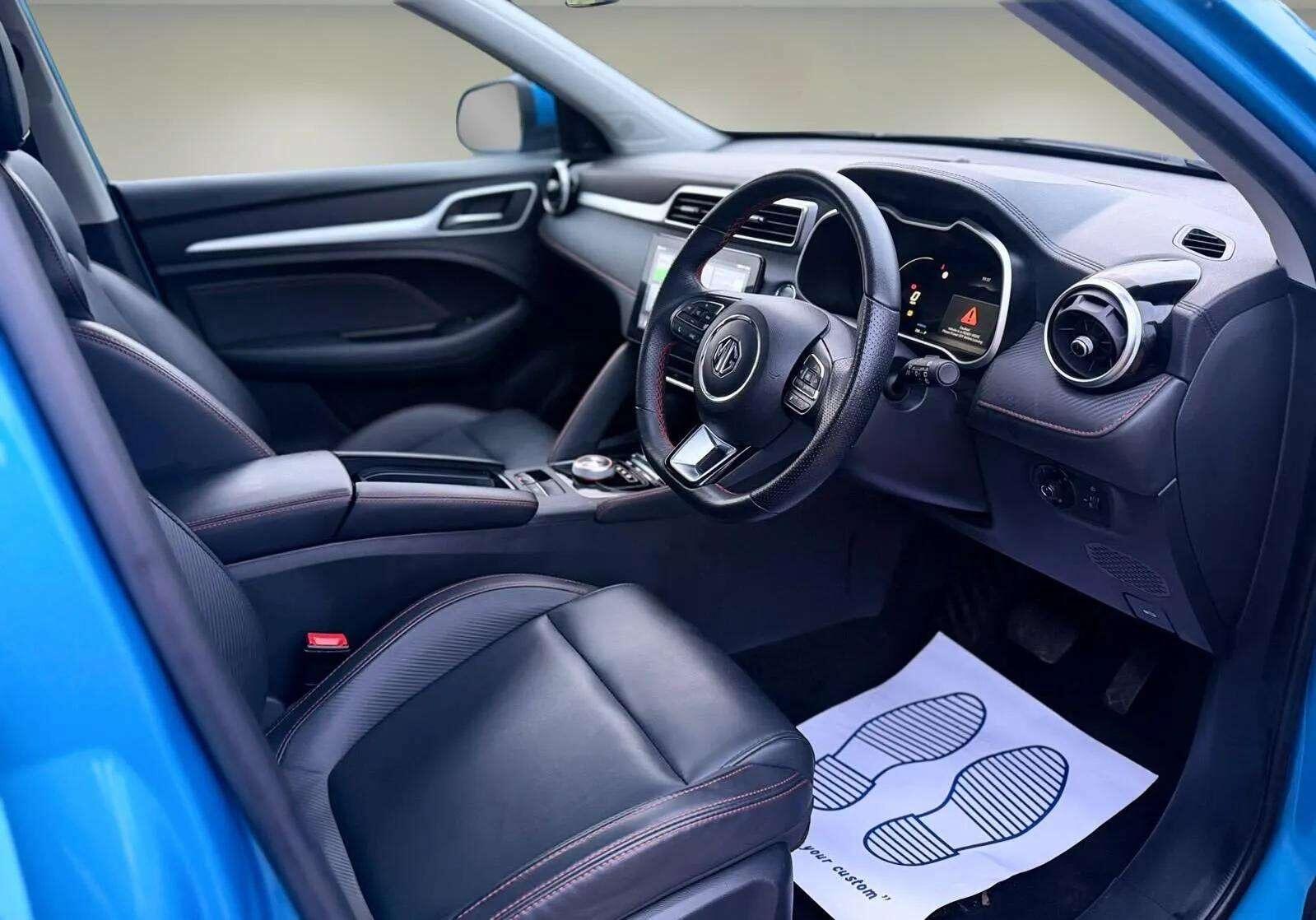 MG MG ZS view 2