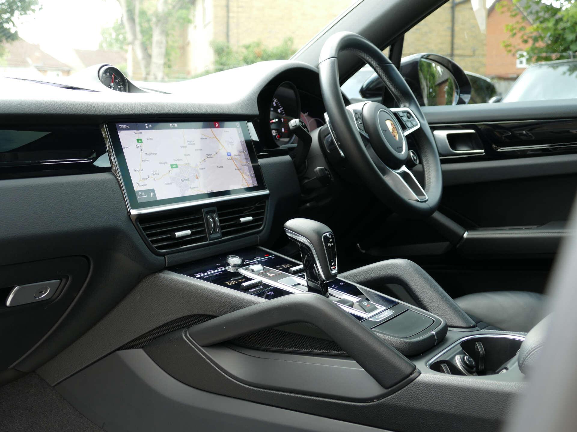 Porsche Cayenne view 28