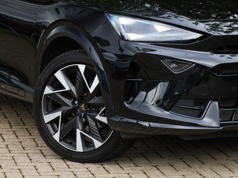 Cupra Formentor view 9