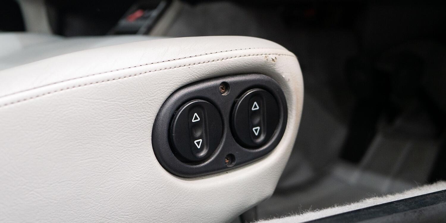 Porsche 911 view 23