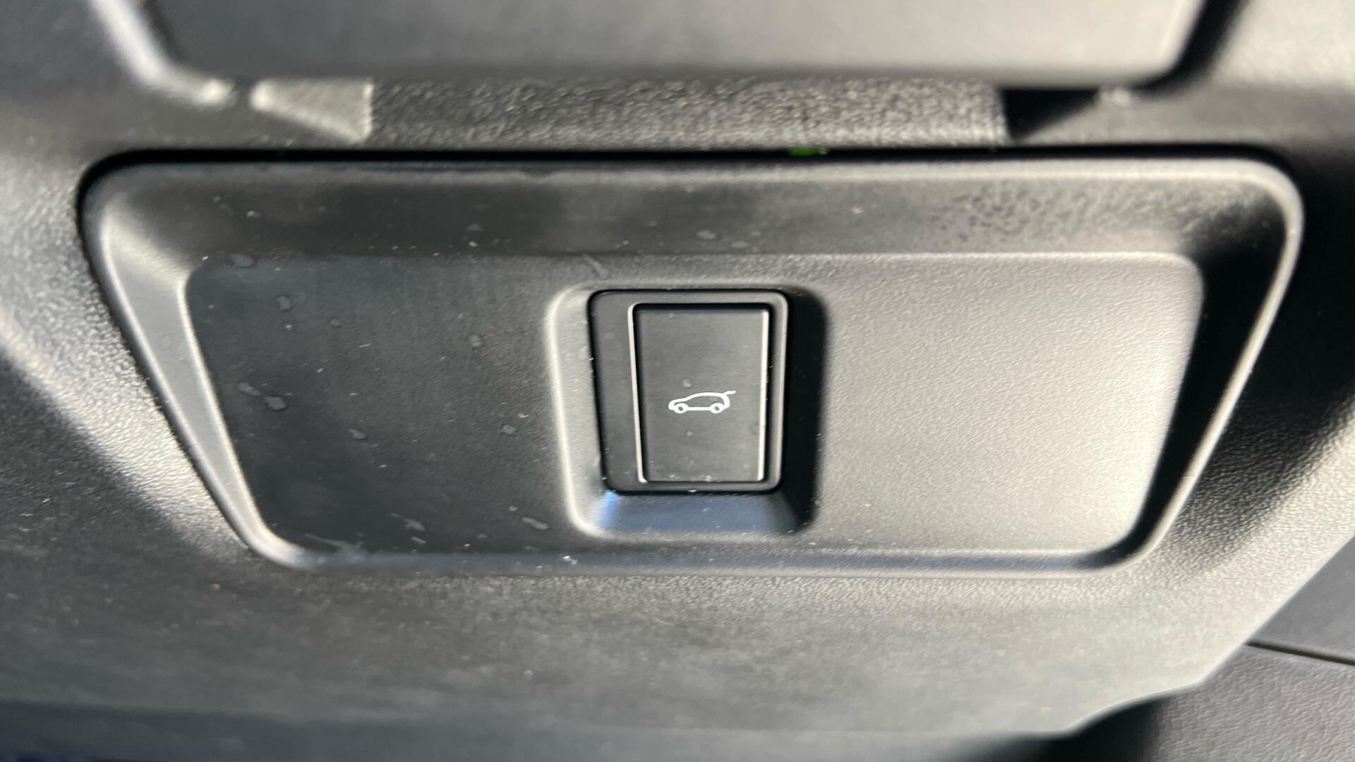 Land Rover Range Rover Evoque view 65