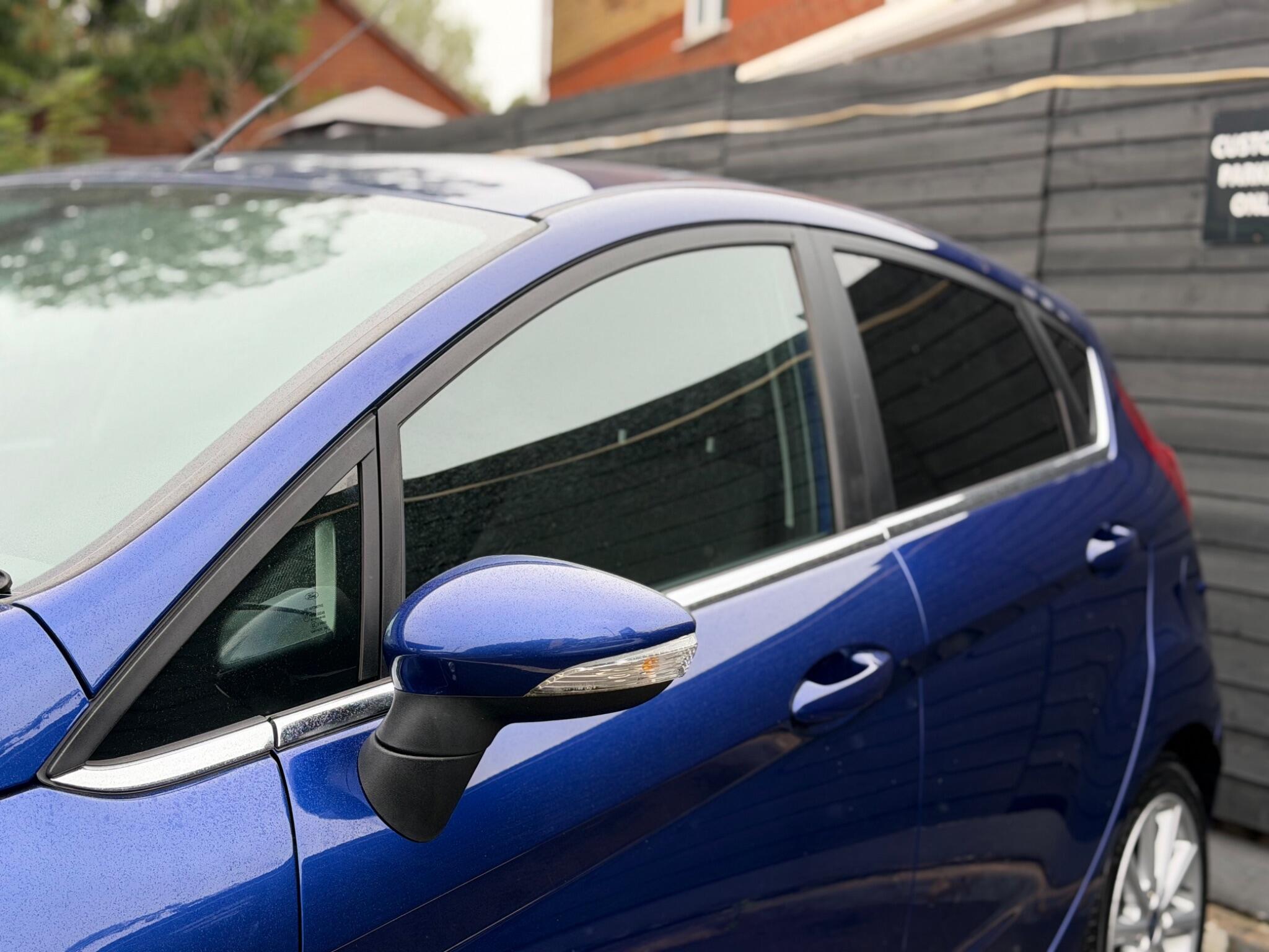 Ford Fiesta view 89