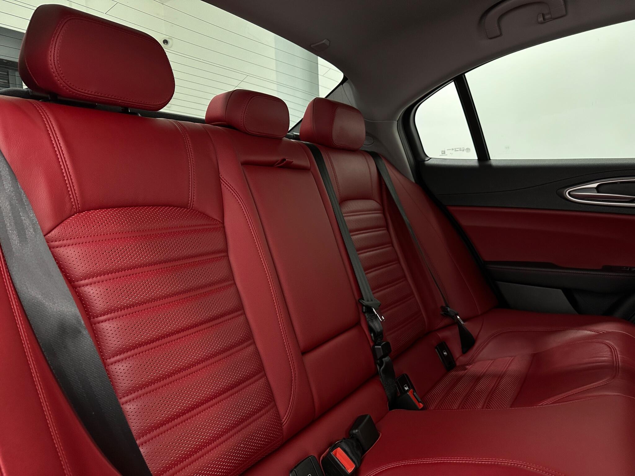 Alfa Romeo Giulia view 42