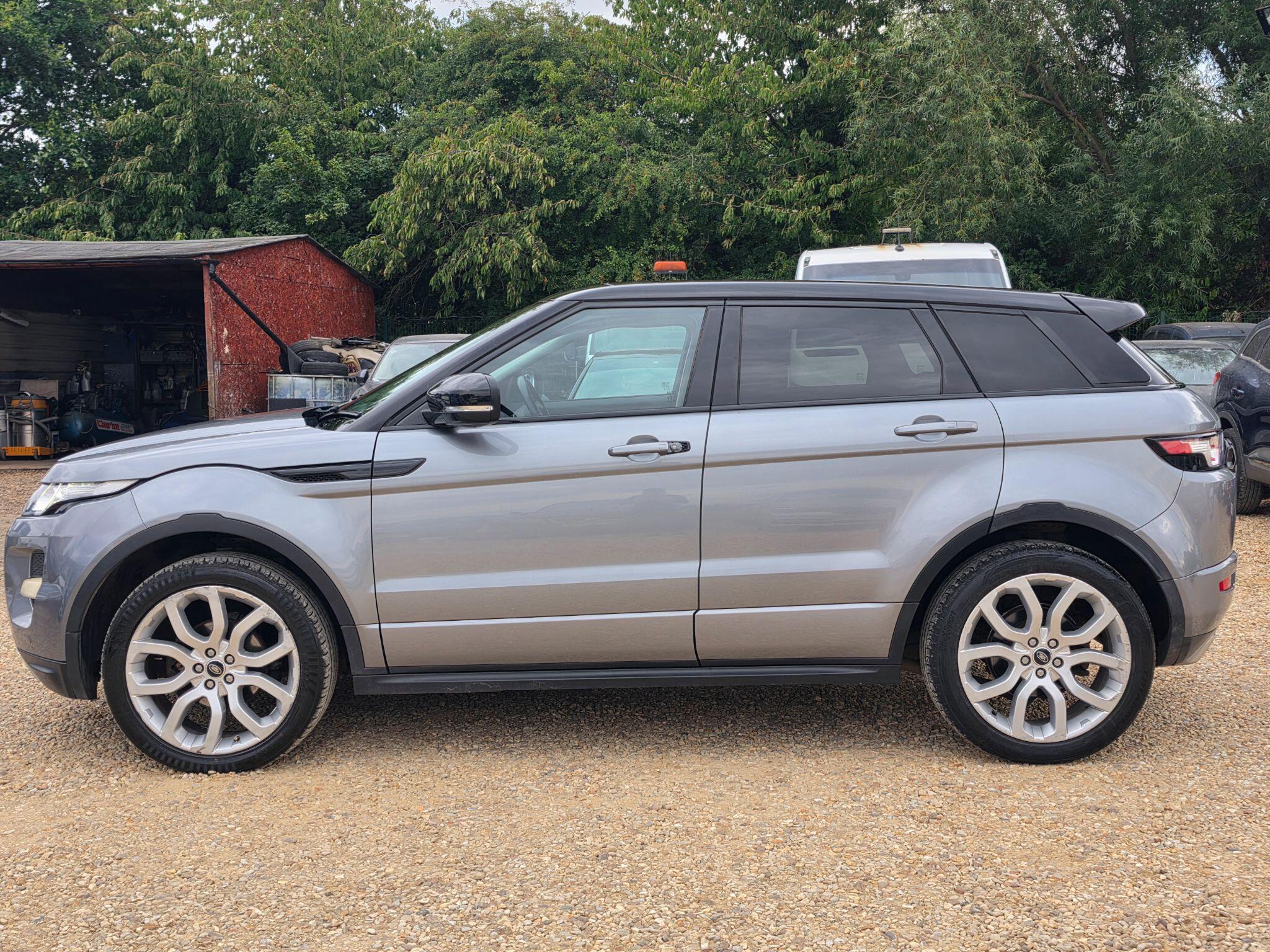 Land Rover Range Rover Evoque view 6