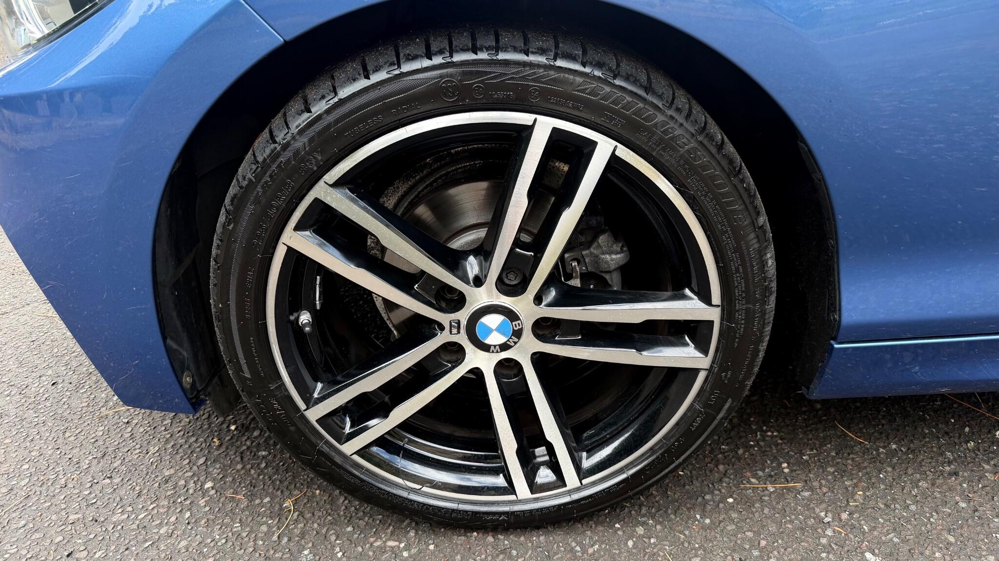 BMW 2 Series view 44