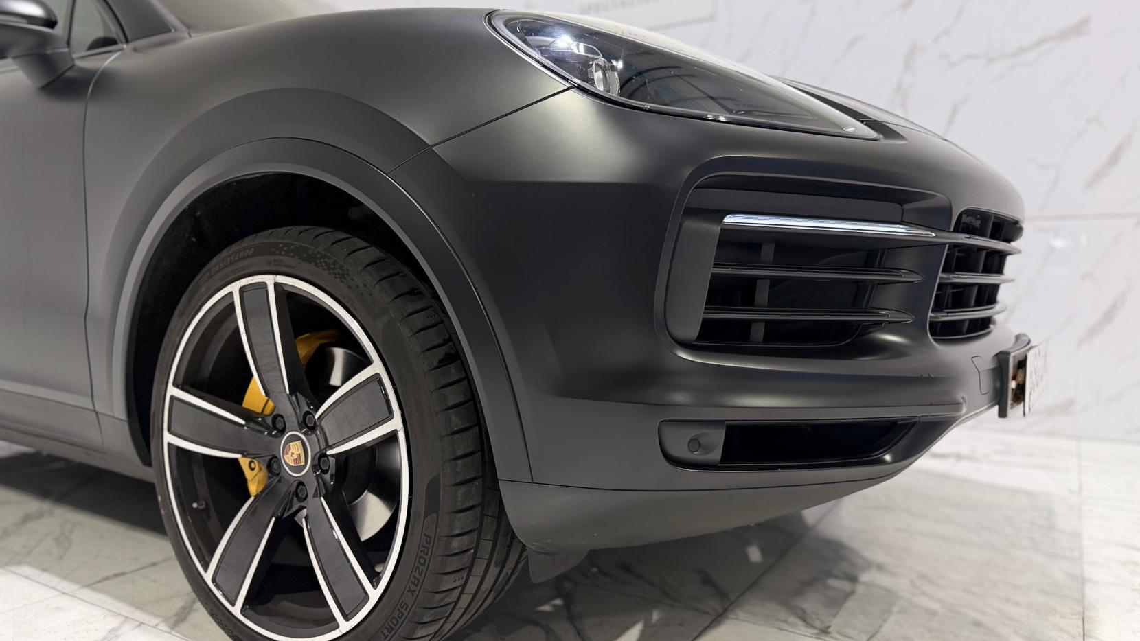 Porsche Cayenne view 34
