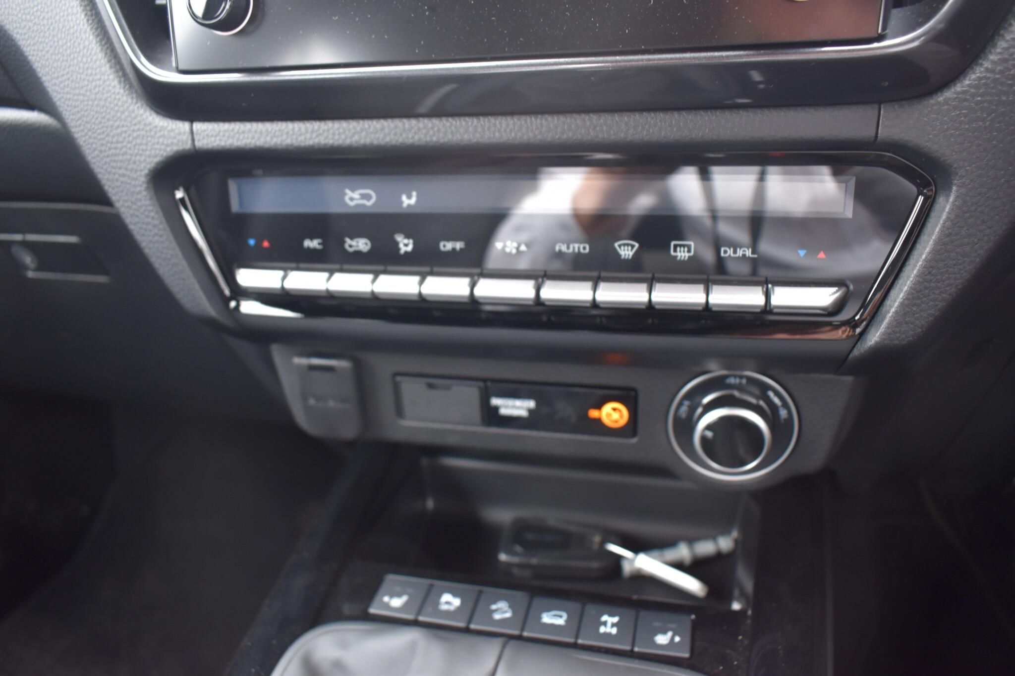 D-Max - 1.9 TD V-Cross 4WD Euro 6 (s/s) 4dr - Image 20