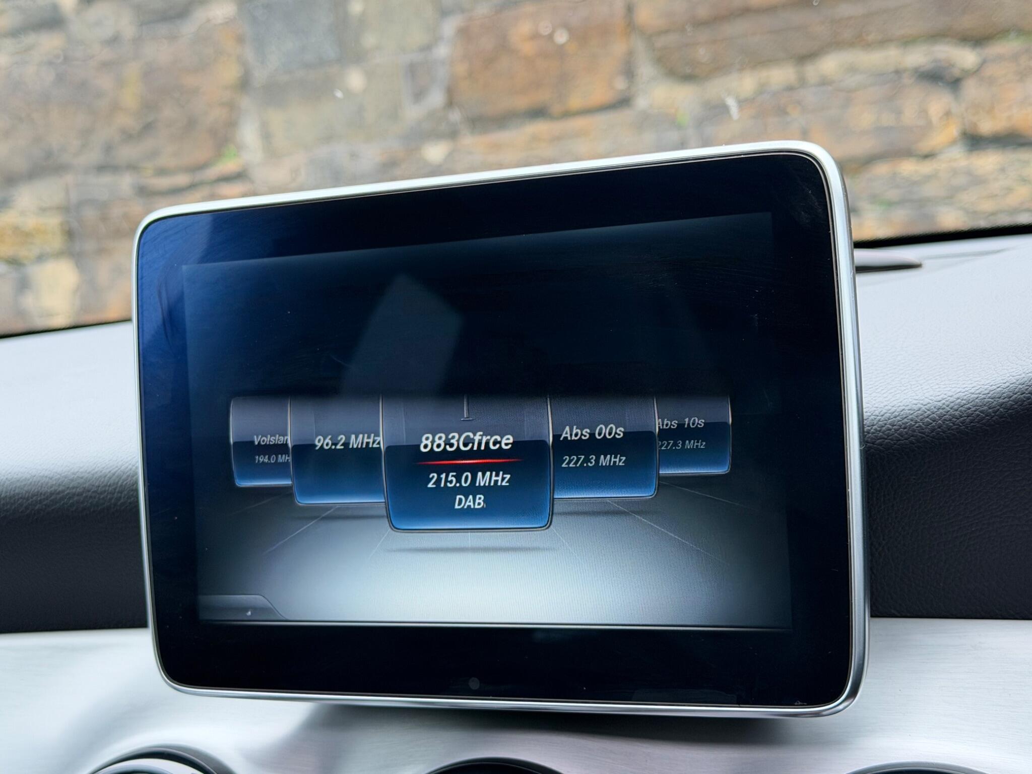 Mercedes-Benz Cla view 32