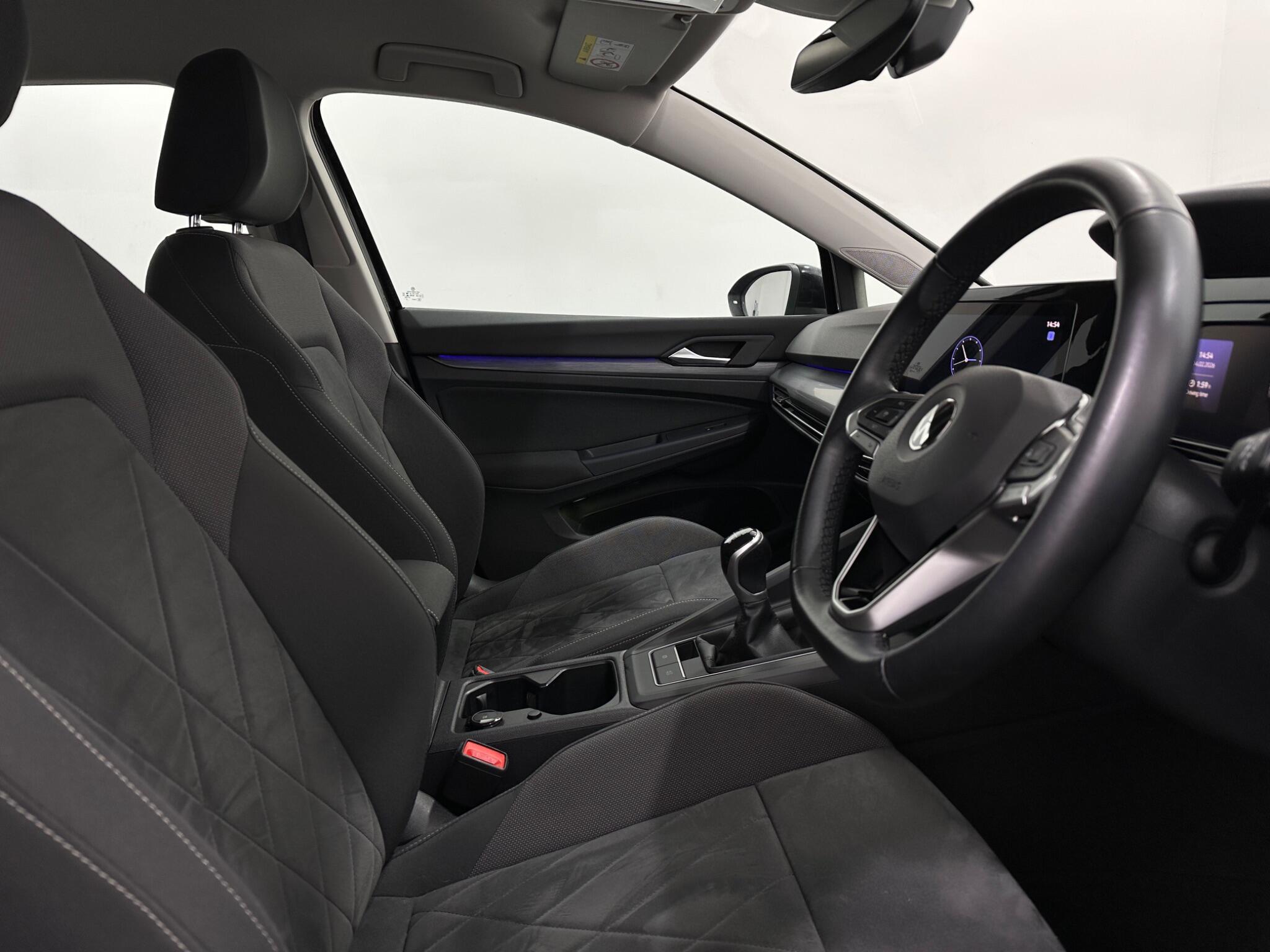 Volkswagen Golf view 31