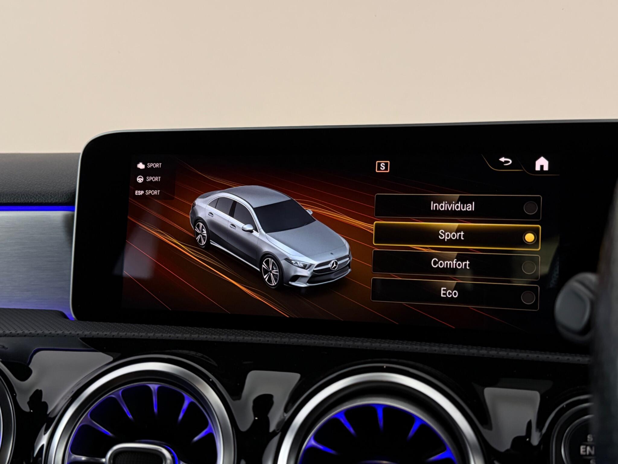 Mercedes-Benz A-Class view 26