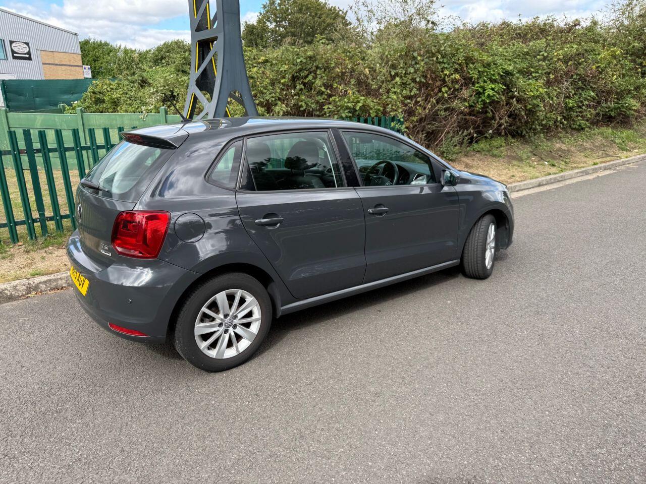 Volkswagen Polo view 12