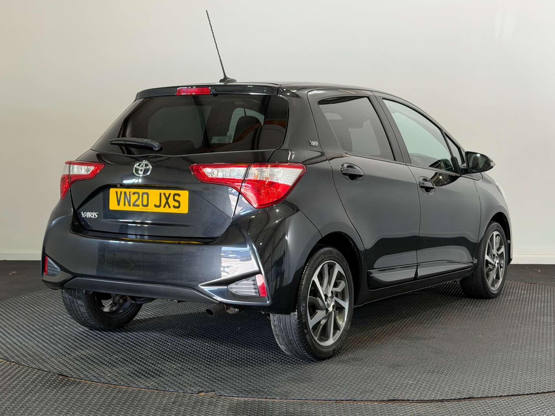 Toyota Yaris view 7