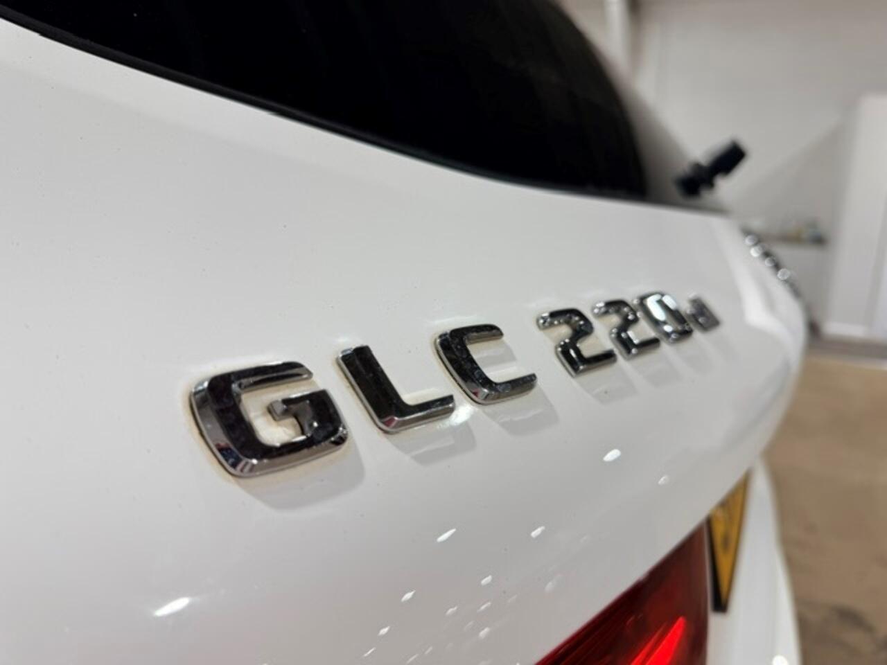 Mercedes-Benz GLC view 21