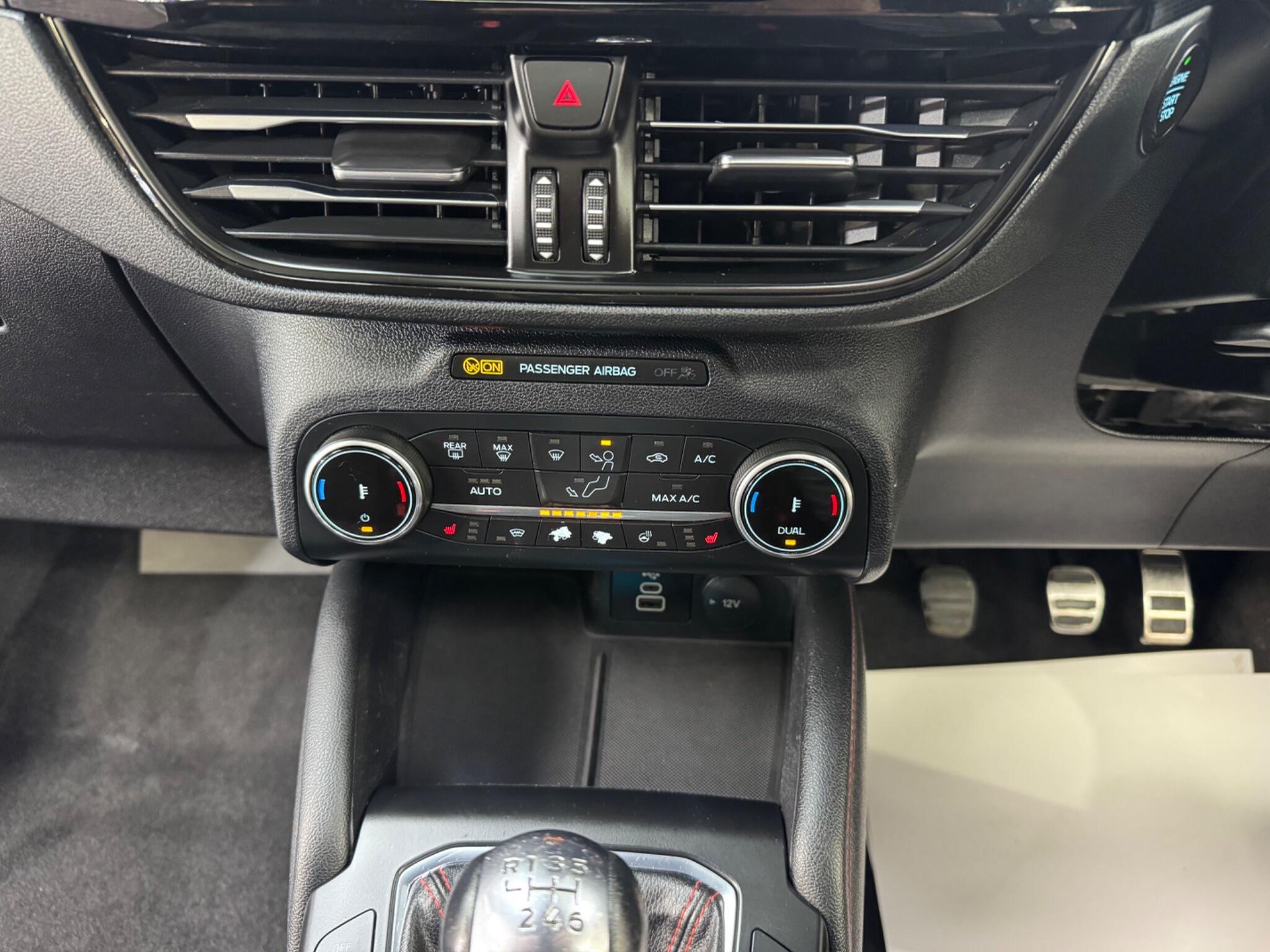 Ford Kuga view 31