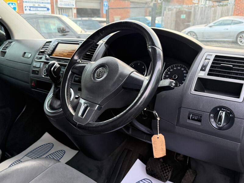 Volkswagen Caravelle view 43