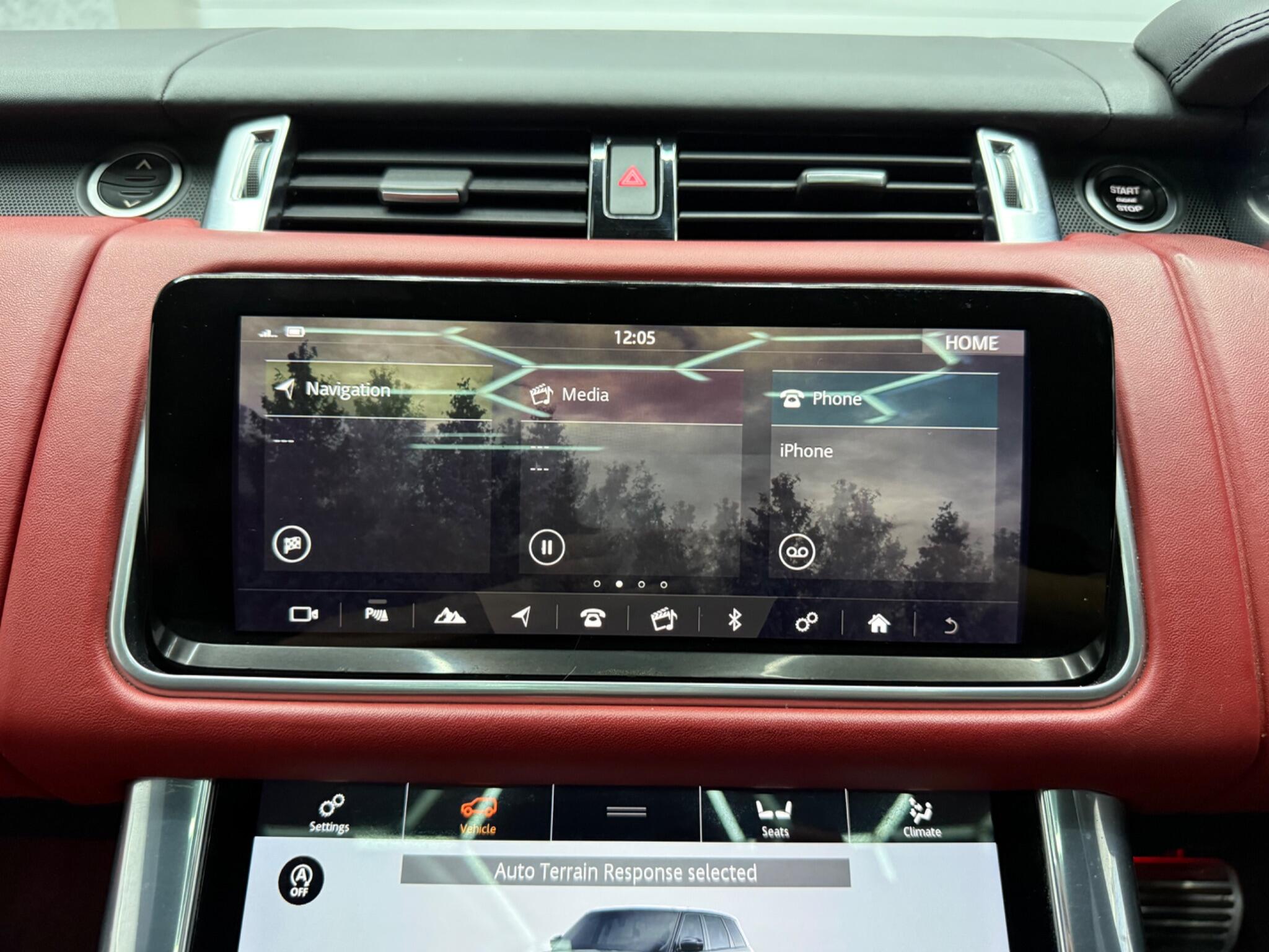 Land Rover Range Rover Sport view 16