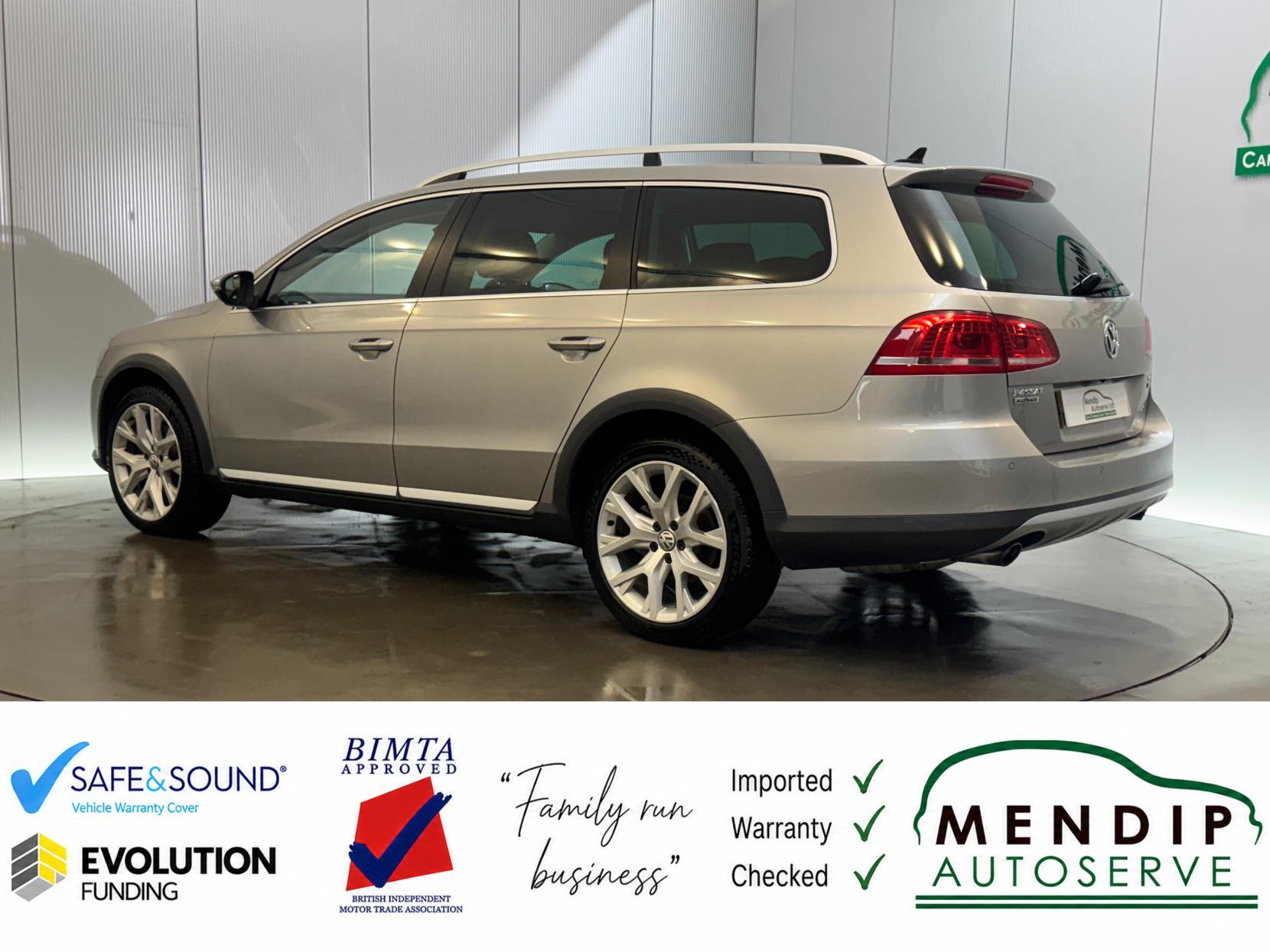 Volkswagen Passat view 12