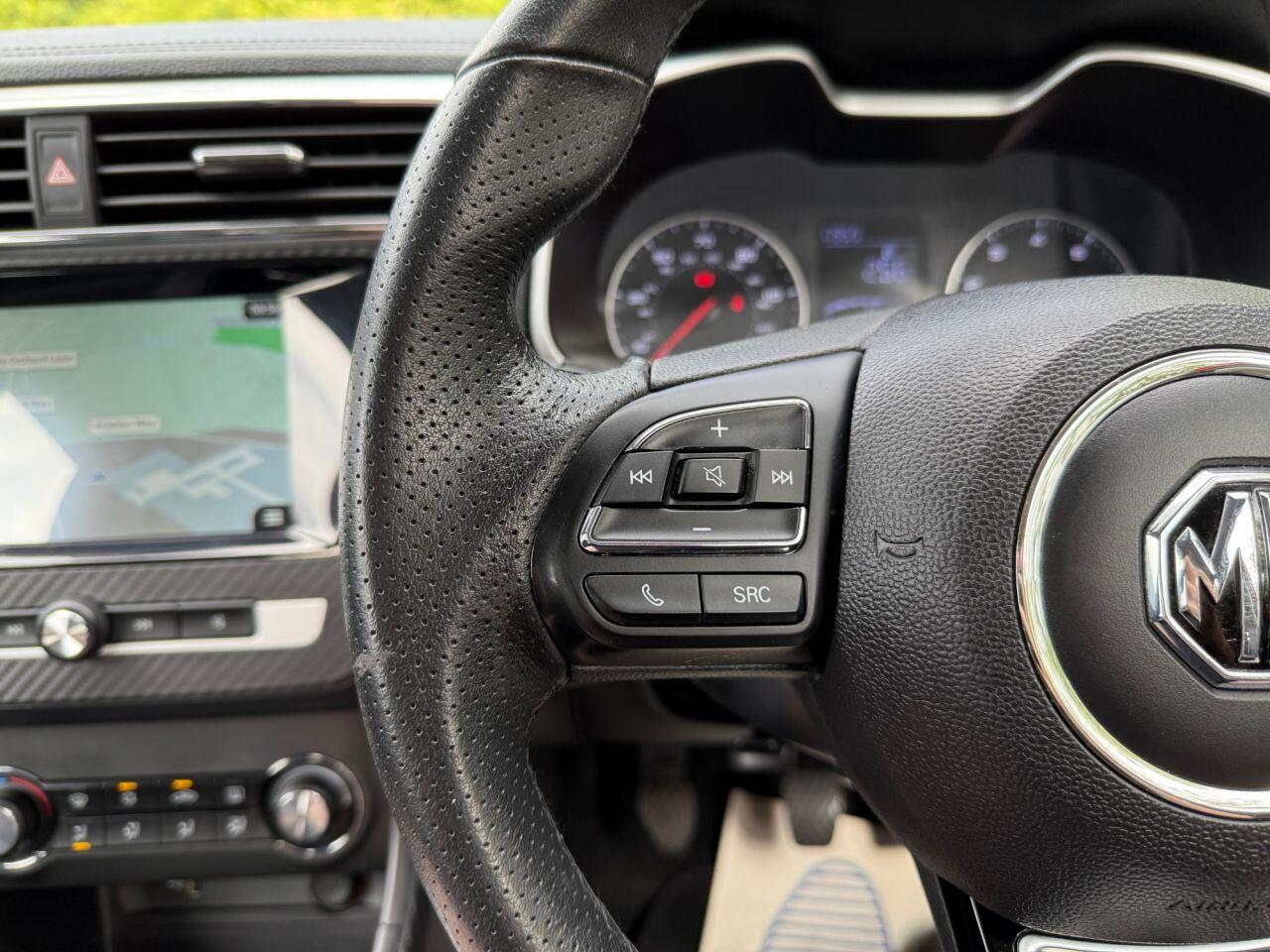 MG MG ZS view 30