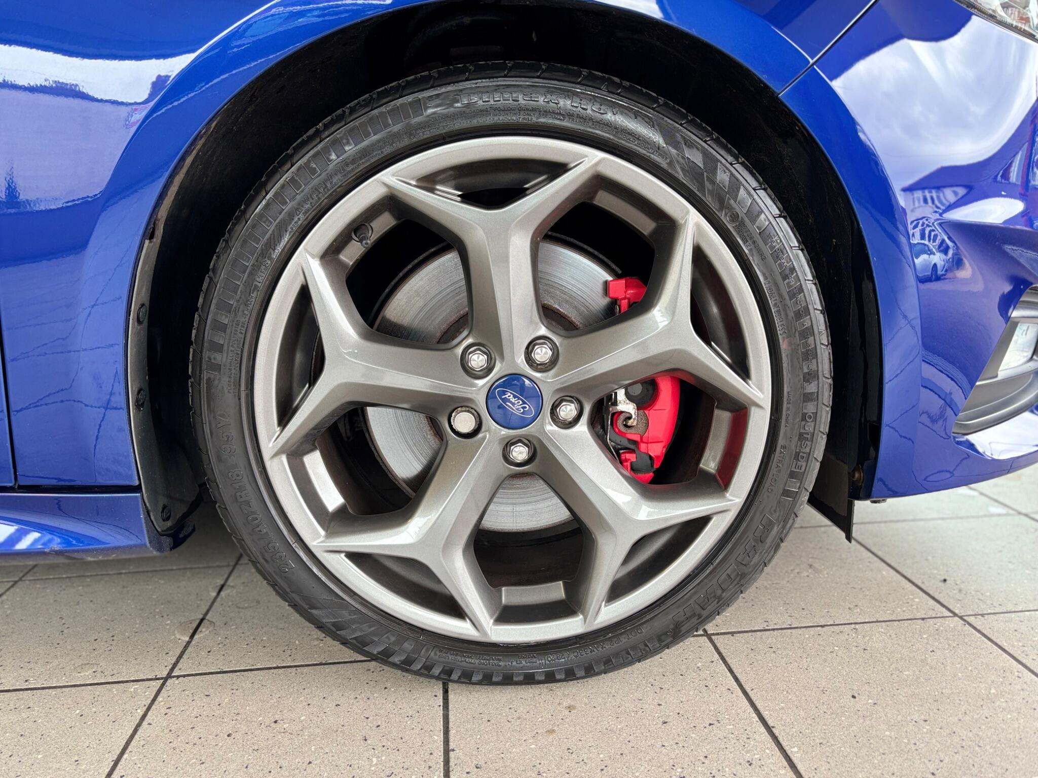 Ford Focus view 21