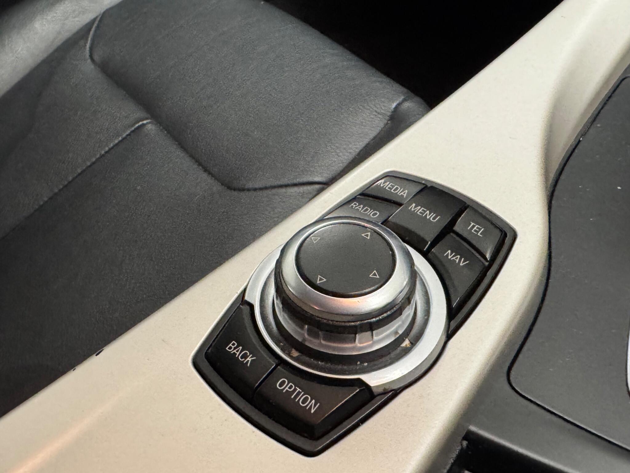 BMW 3 Series view 10