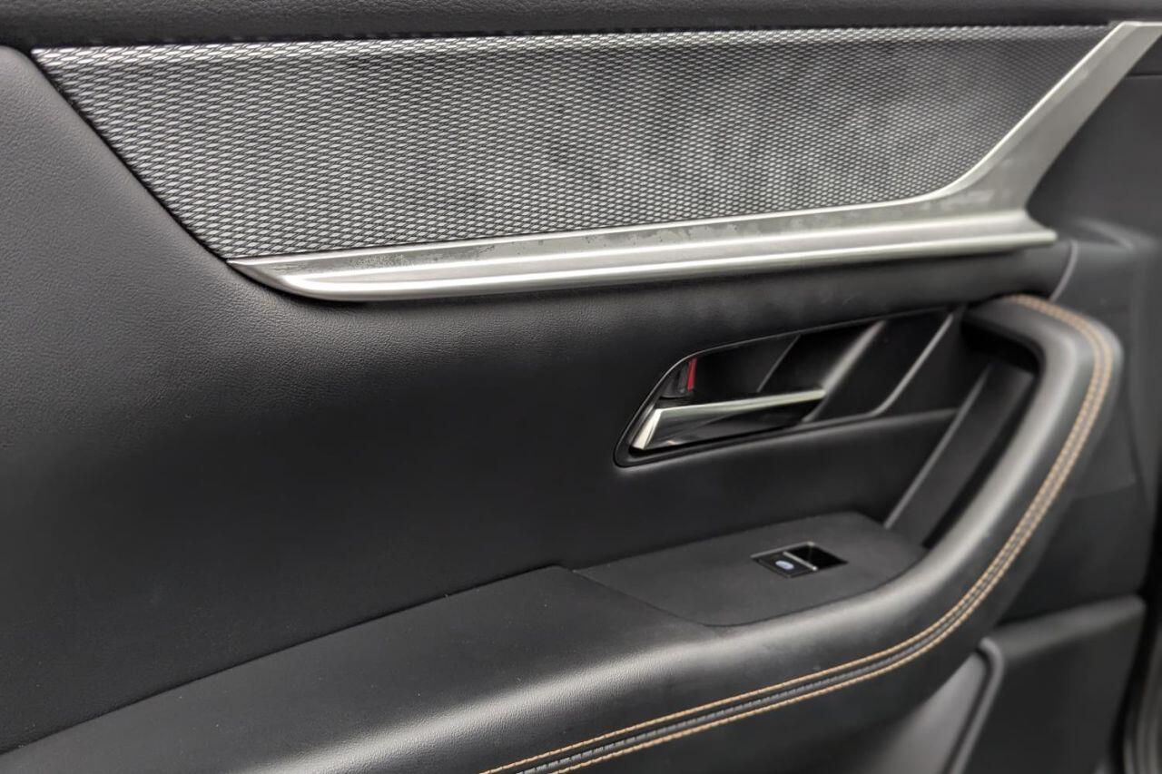 Mazda CX-60 view 33