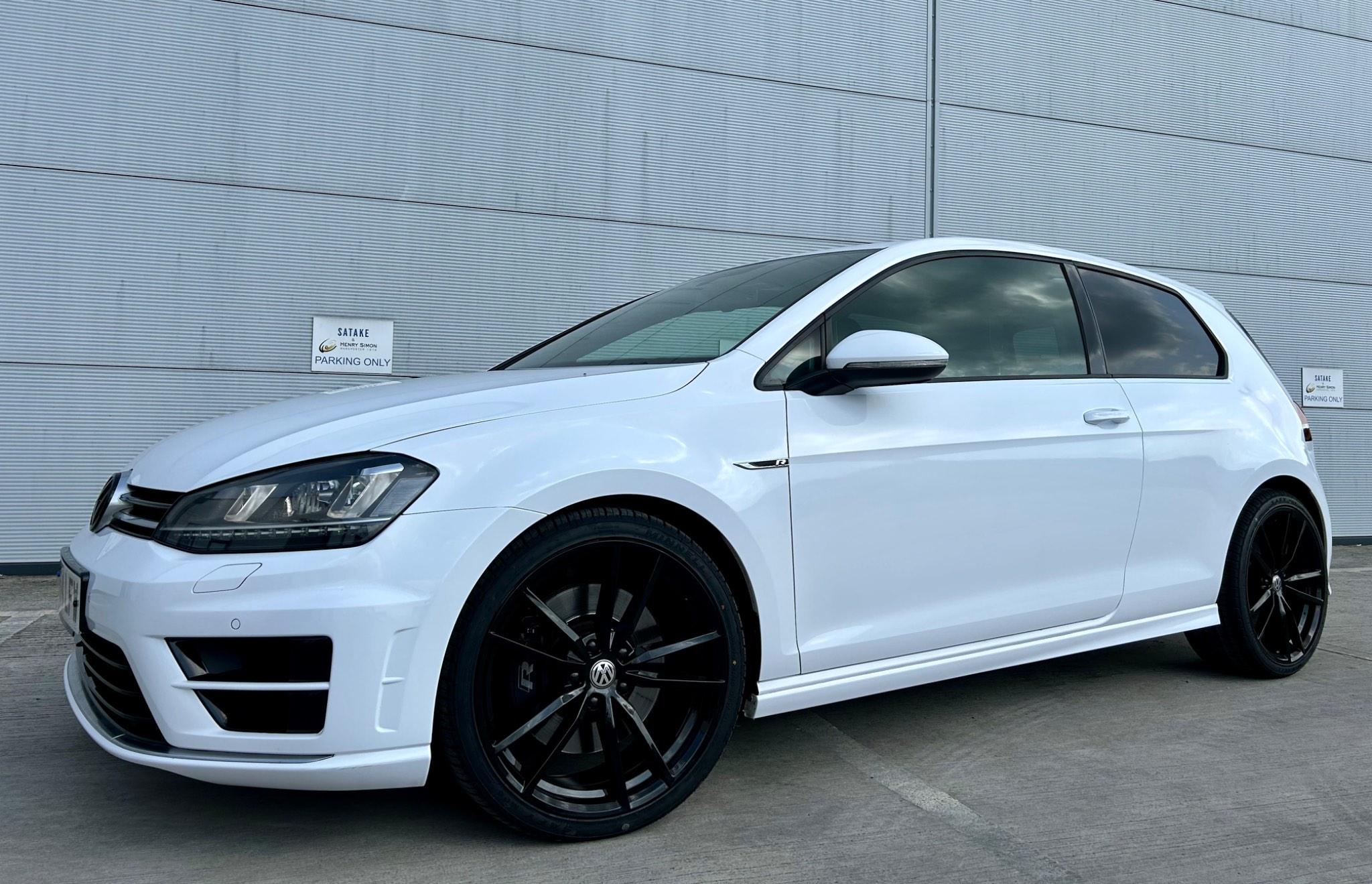 Volkswagen Golf view 4